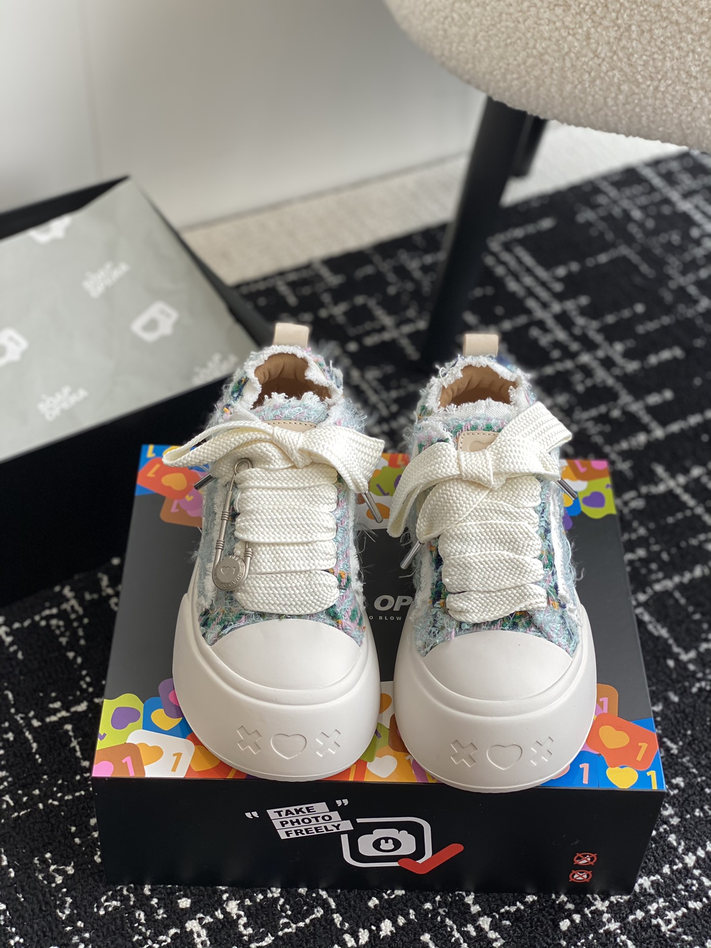 Alexander McQueen 代购版本