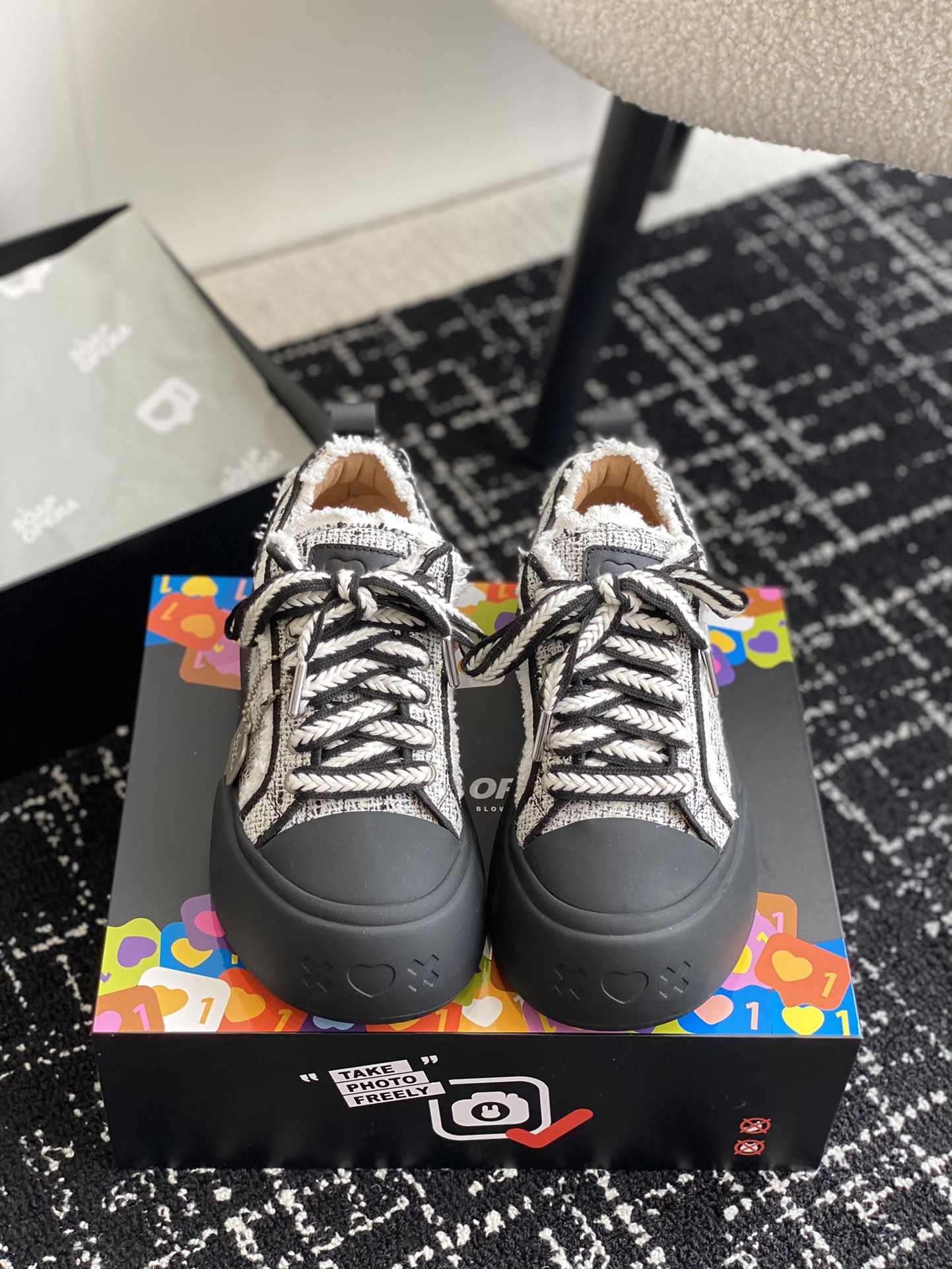 Alexander McQueen 代购版本
