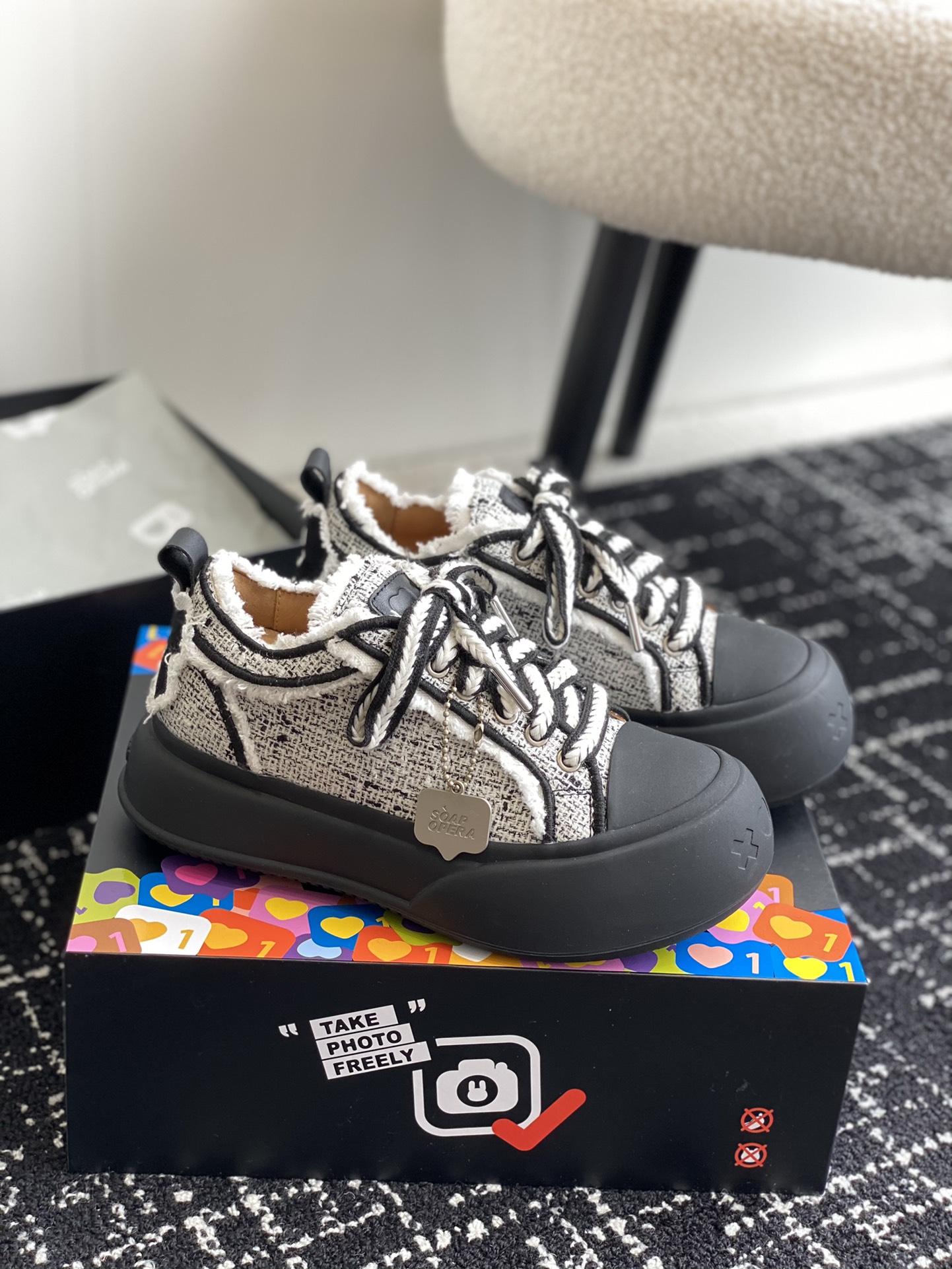 Alexander McQueen 代购版本