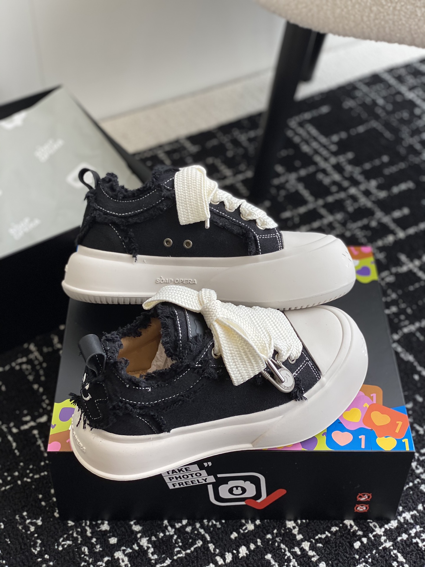Alexander McQueen 代购版本