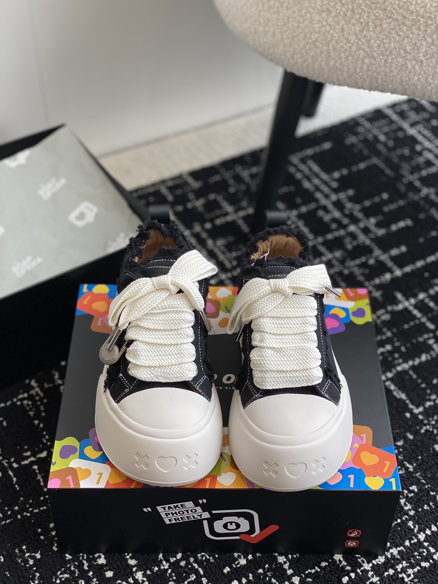 Alexander McQueen 代购版本