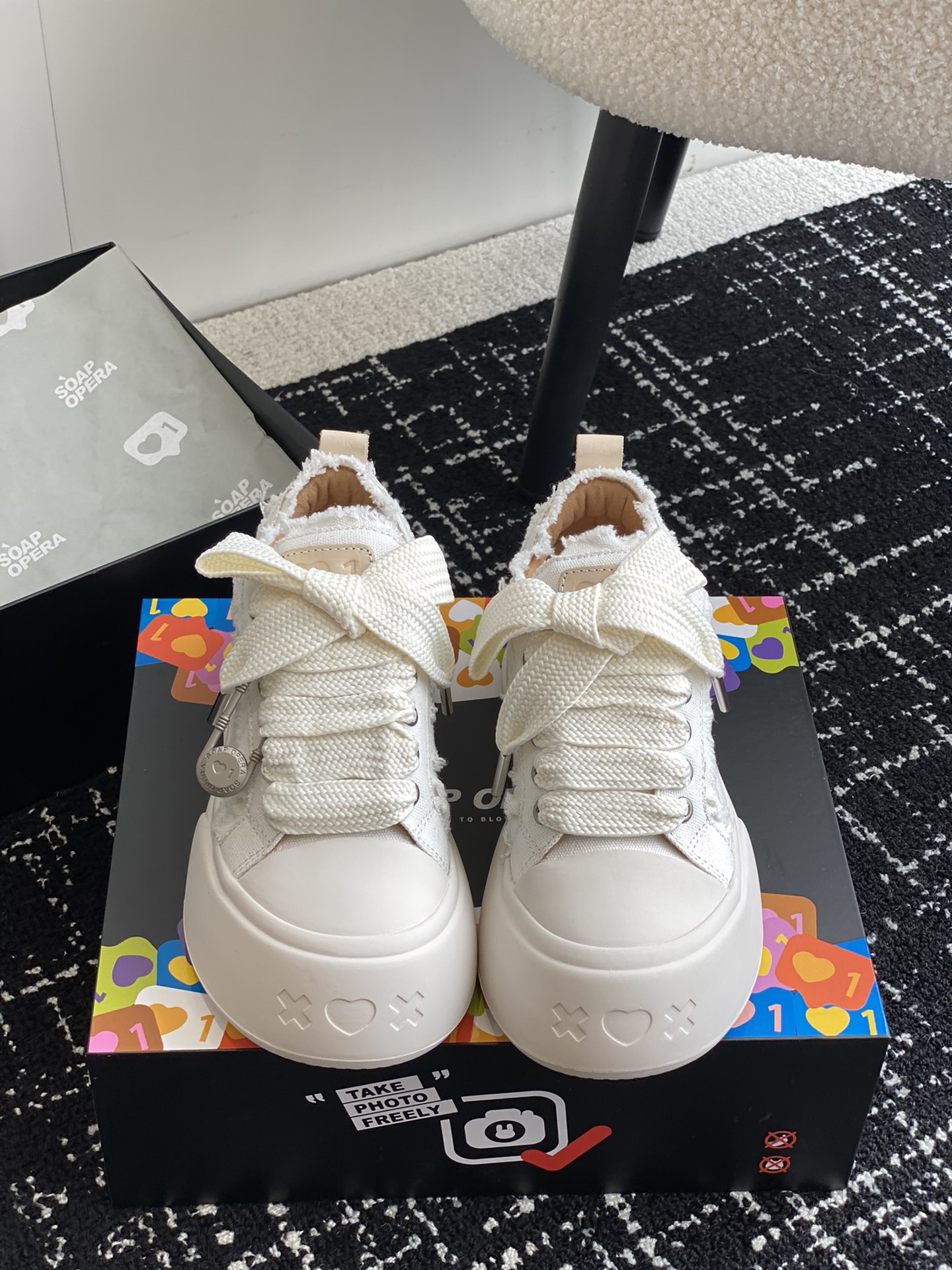 Alexander McQueen 代购版本