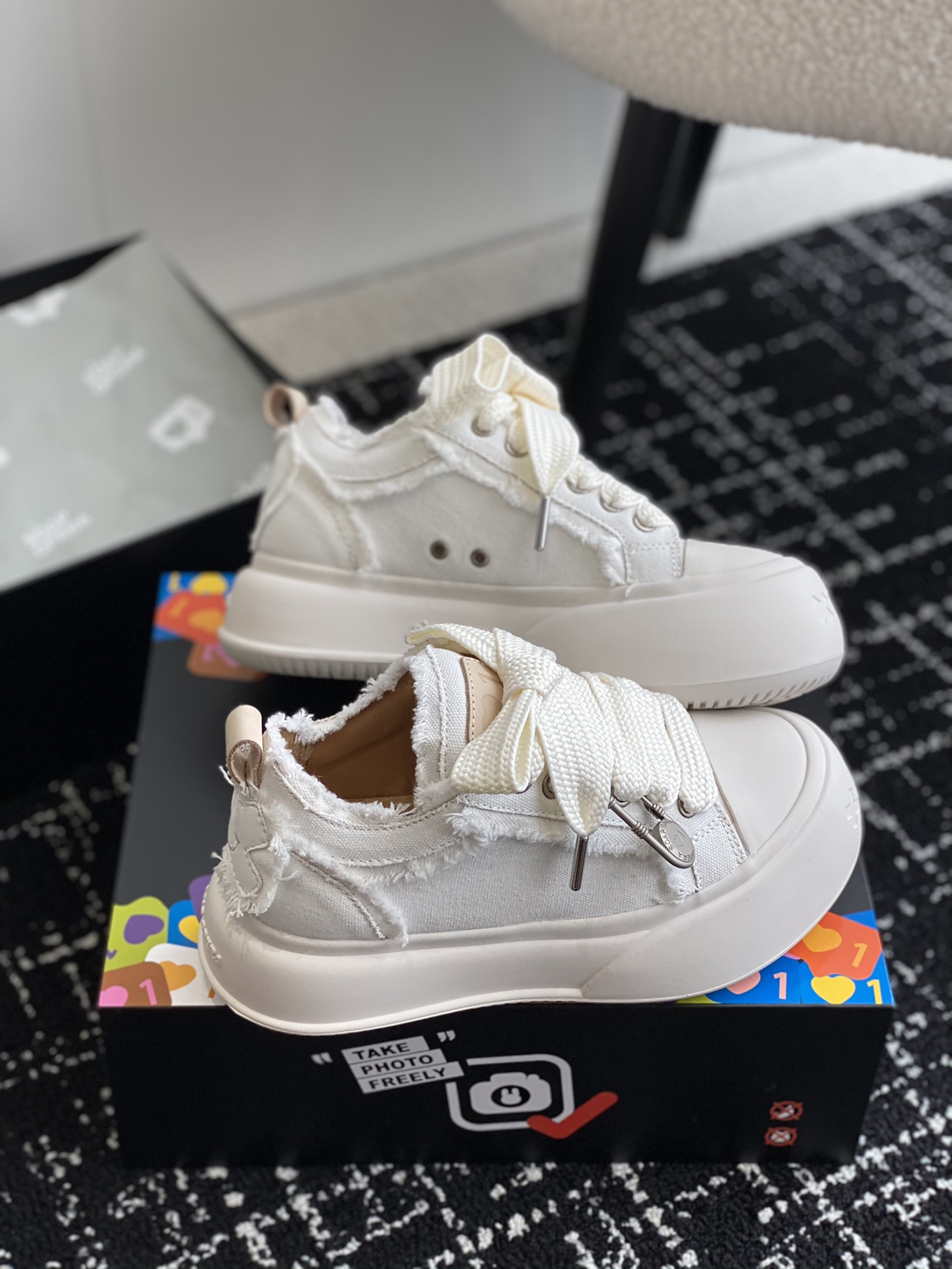 Alexander McQueen 代购版本