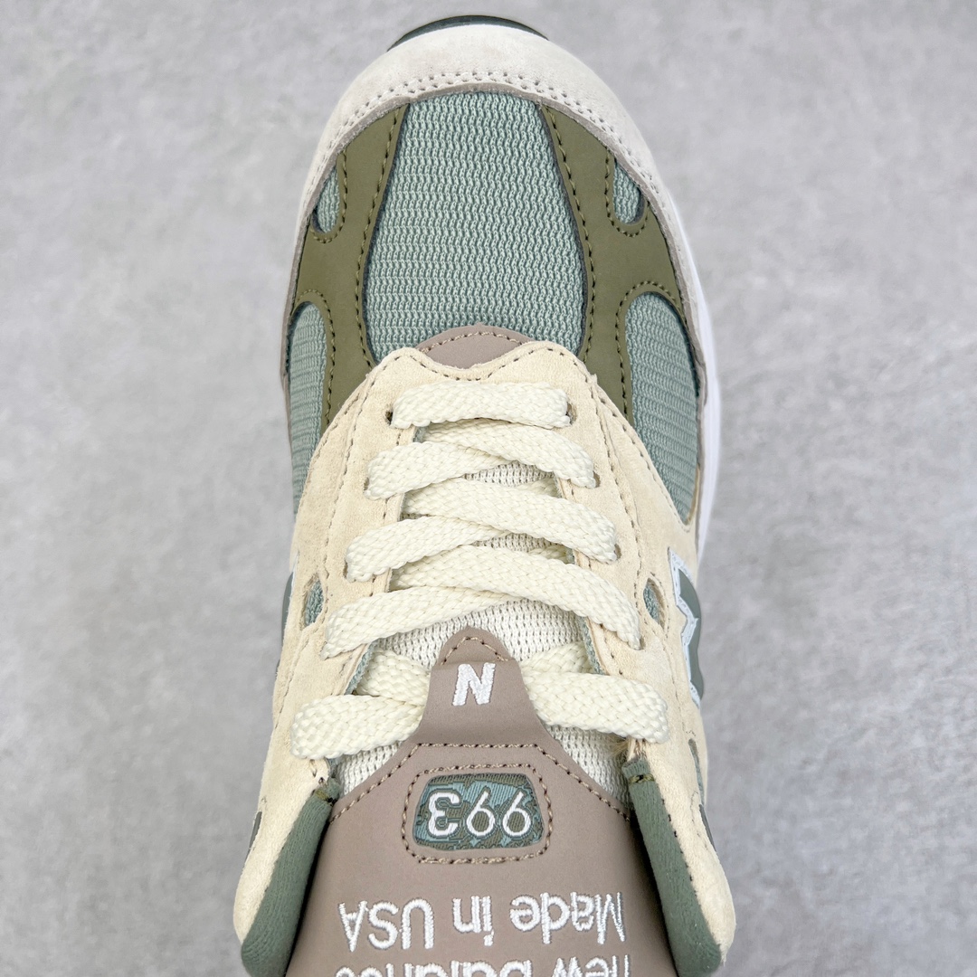图片[4]-＃K版纯原 Kith x New Balance WR993KT1 新百伦NB993 联名灰绿 第三代总统复古慢跑鞋 鞋身以网眼鞋面结合同色系优质麂皮革构成，鞋舌处点缀 New Balance Made In USA 同色系刺绣标识，彰显鞋款身份。鞋侧点缀银色 \\\”993\\\” 字样，丰富鞋身设计的同时，构建时尚外观。鞋款搭载 ABZORB 缓震系统，通过缓冲和抗压性的结合来吸收冲击力，舒适功能升级。同时搭配泛黄做旧中底，打造丰富层次感，缔造出色复古韵味。尺码：36 37 37.5 38 38.5 39 40 40.5 41.5 42 42.5 43 44 44.5 45-选品中心