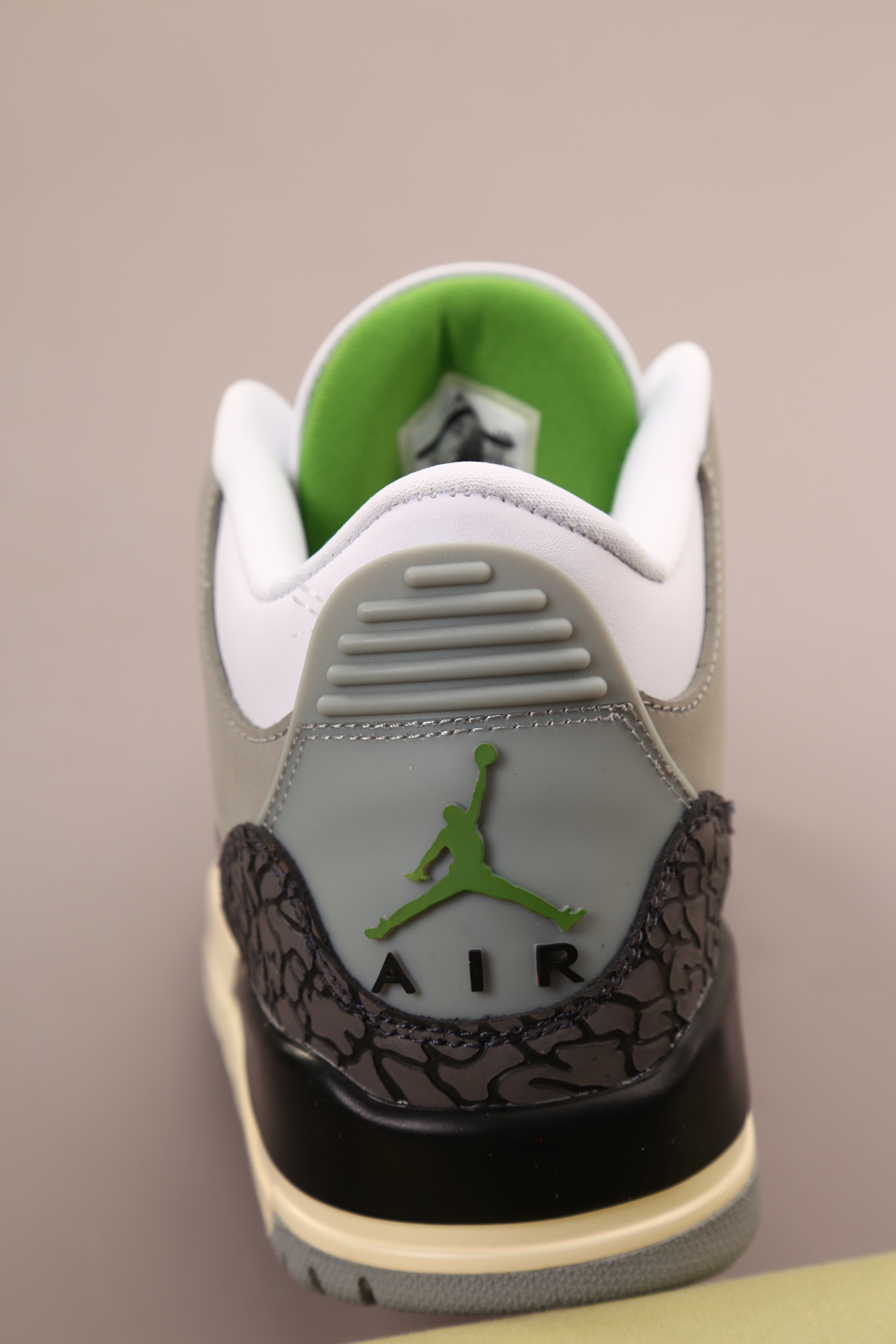 AirJordan3Retro“Ch