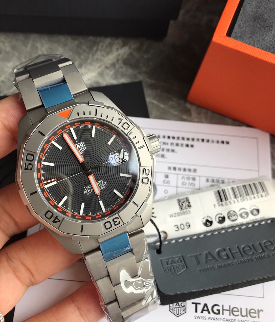 NO:385662,New style, high-value appearance has been launched!  TAG Heuer, together with the famous British watch customizer Bamford Watch Department, launched a new special edition limited edition watch for the special edition of the watch. The entire watch is designed from titanium metal material, light and comfortable ~ 43MM diameter, sapphire anti-distinction glass, made of eye-catching orange and matte titanium metal material, one watch and one code!  tag heue19860909新款,高颜值已上线！批,TAG Heuer泰格豪雅携手英国知名腕表定制商Bamford Watch Department,推出的全新竞潜系列特别版限量腕表 .整表由钛金属材料设计,轻便舒适～43MM直径,蓝宝石防炫玻璃,采用抢眼橙色与哑光钛金属材质搭配而成,一表一码！,,tag heue,Watch