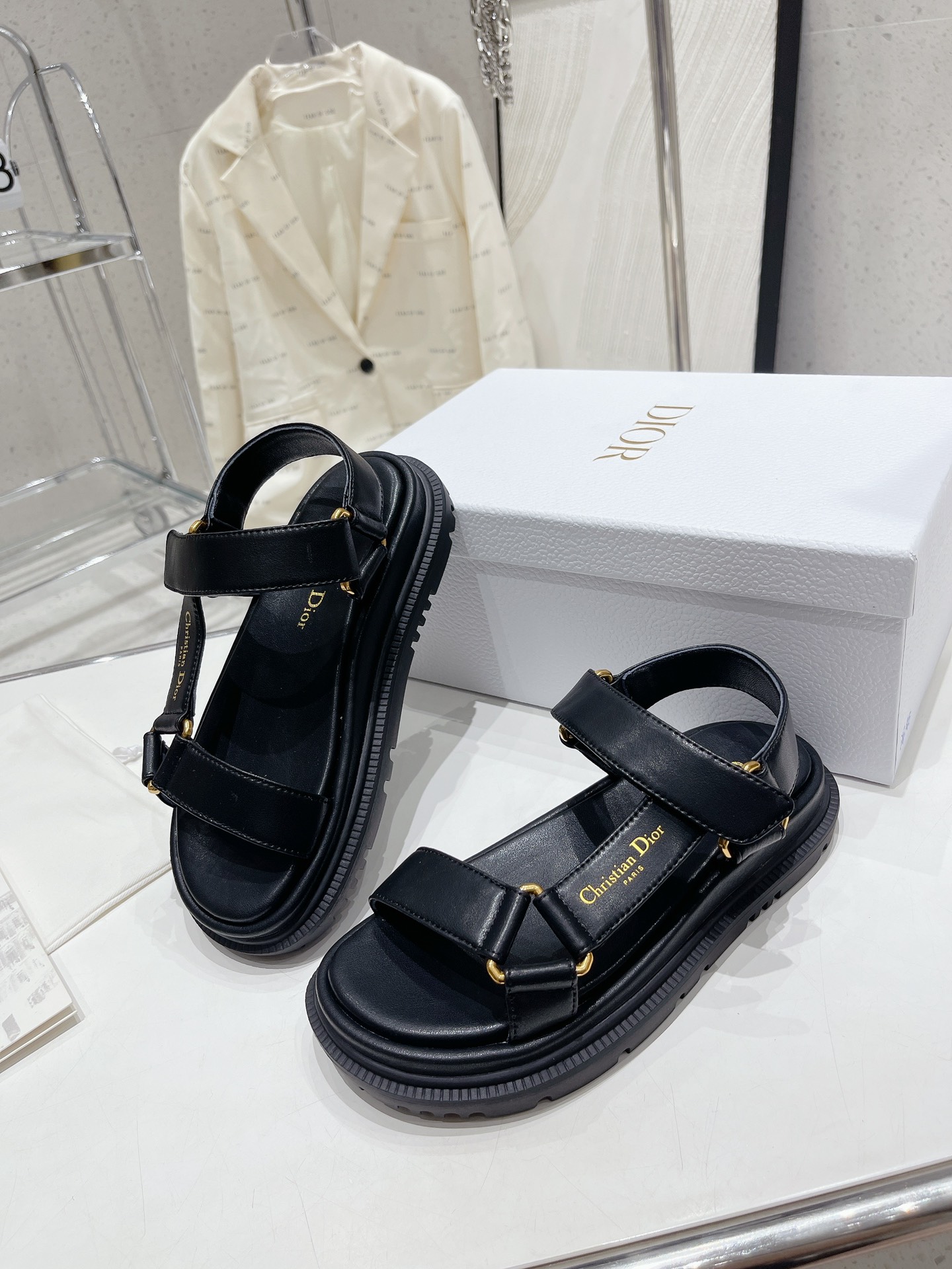 Dior迪奥最新火爆凉鞋最高版本经典