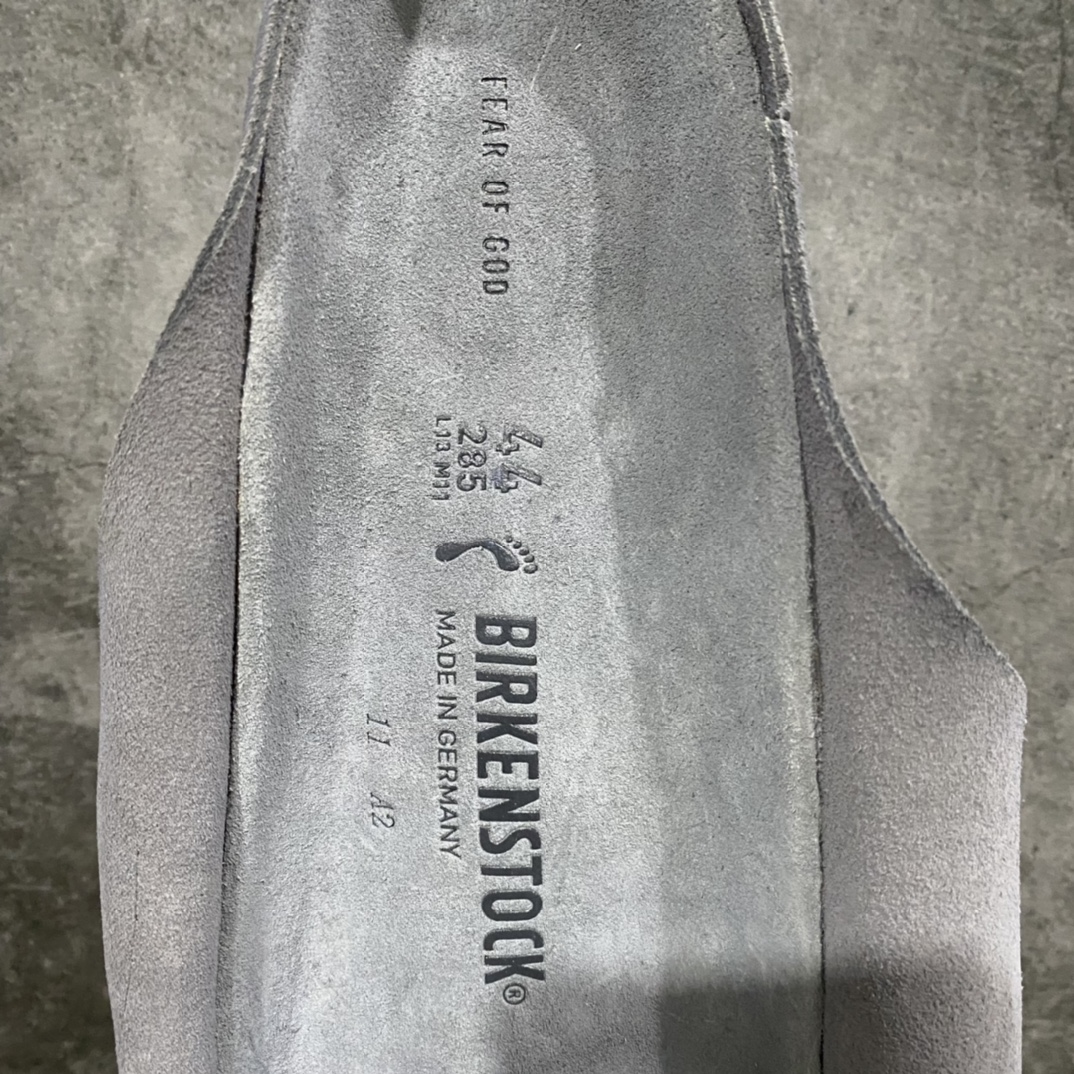 FEAR OF GOD x Birkenstock co-branded Velcro slippers are here FOG x Birkenstock co-branded