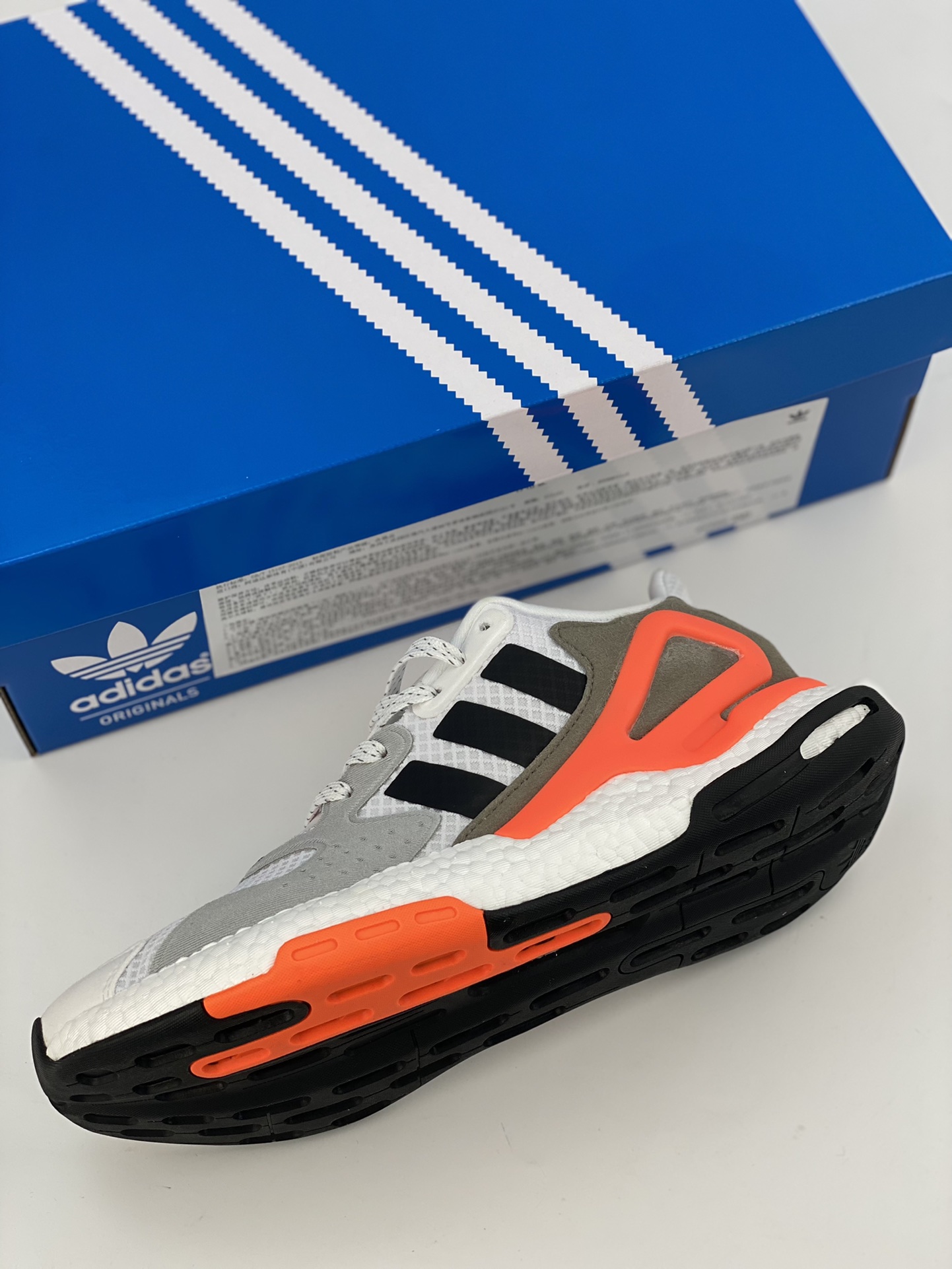 Adidas Day Jogger Night Stalker 2nd generation official website is available at the same time FY0237