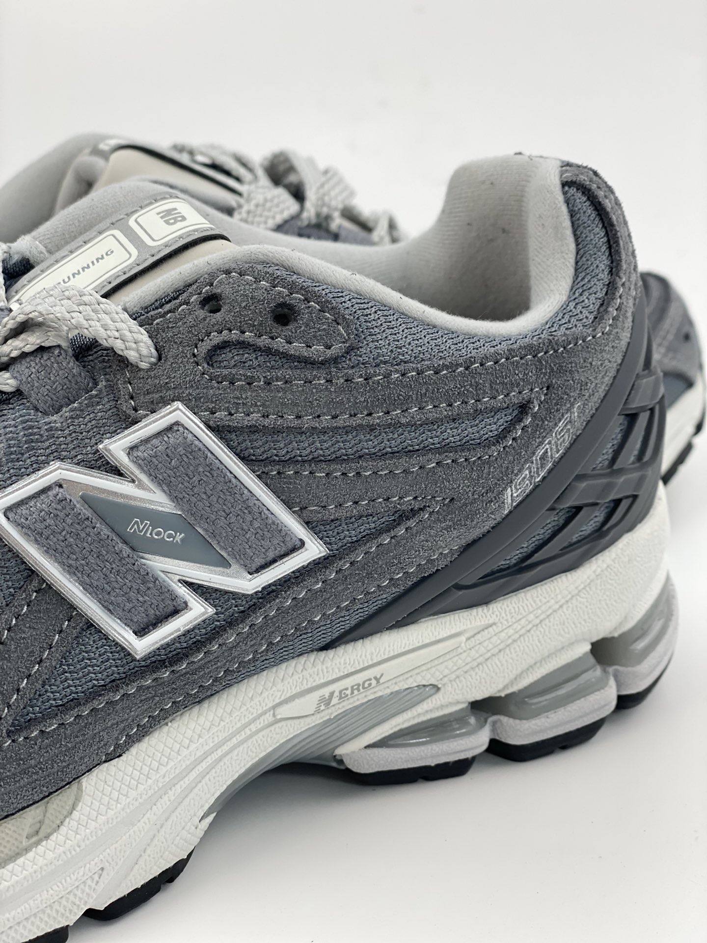 New Balance M1906 series of retro items treasure dad shoes M1906RV