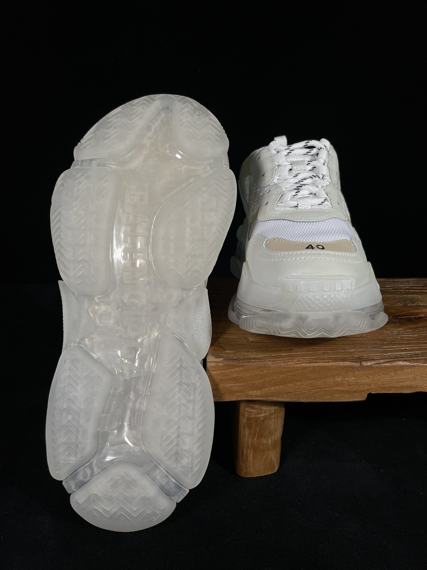 巴黎世家 工厂优势放货，欢迎合作‼️巴黎2代气垫 白米黄该有的材料配置、做工工艺和配套配件全部拉满！货量