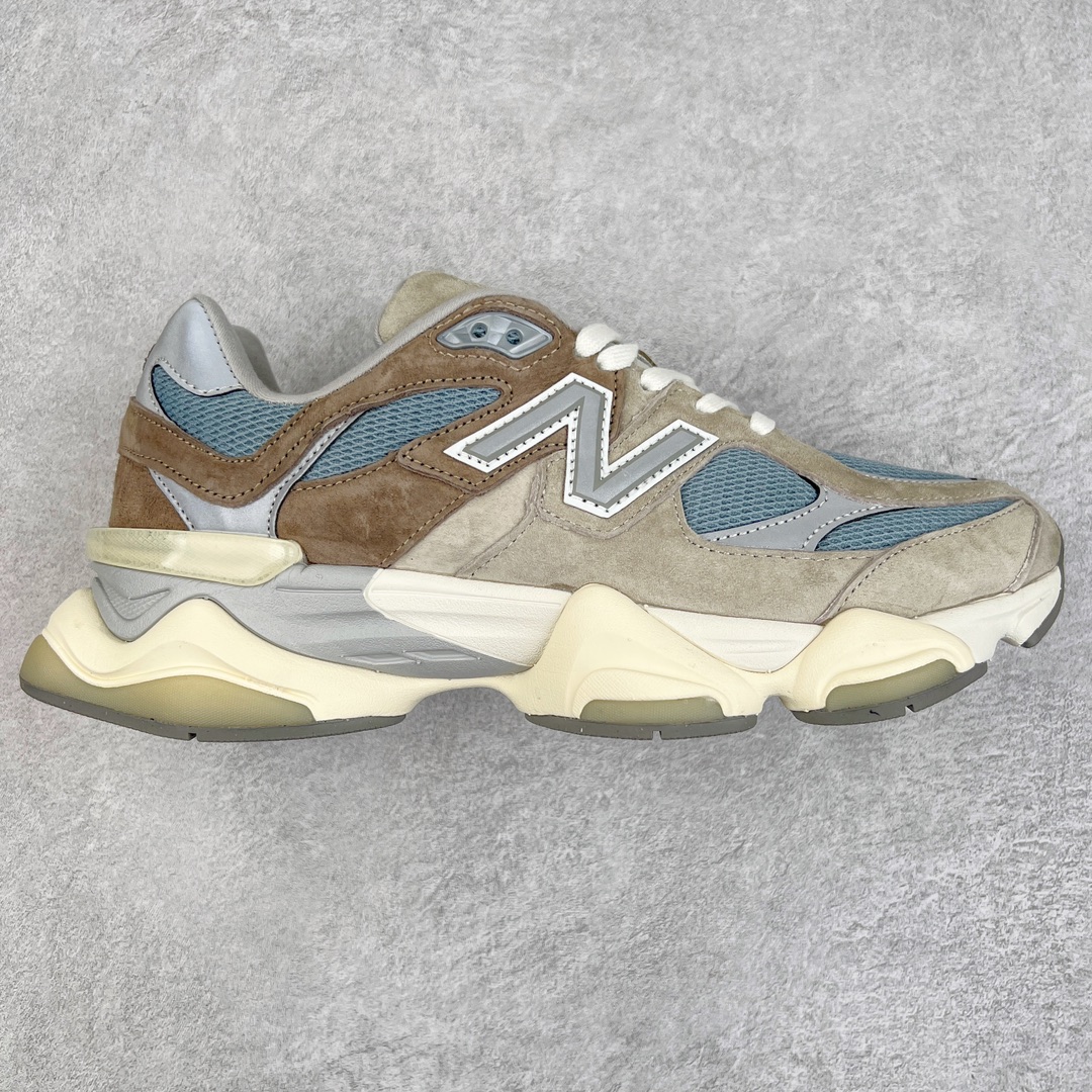 ＃纯原特价福利 New Balance NB9060系列 新百伦绒面革网布经典百搭防滑耐磨透气低帮生活休闲鞋 全套原楦原纸板原厂数据开发 进口三明治网面 原装进口翻毛皮料正确绒感卡色 正确中底拉帮中底网布细节 原厂标裁 带紫光防伪 定制后跟透明水晶模块 冲裁组合 大底贴合程度胶水上色把控完美 整洁度挑战全网艺术家 多道序QC把关品质完善 匠心打造 耗时两个月开发完成 工艺极其复杂难度可想而知 新开独立私模大底 全网唯一正确六层组合大底 高端零售专供产物 尺码：36 37 37.5 38 38.5 39 40 40.5 41 42 42.5 43 44 45 46.5-选品中心