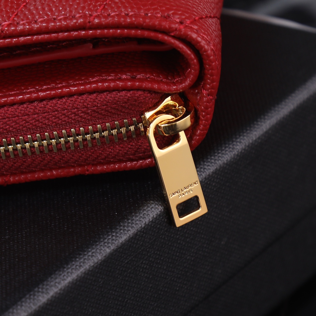 YSL Black Leather SLP with Gold Link Detail and Red Bucket P572 - 图片 6