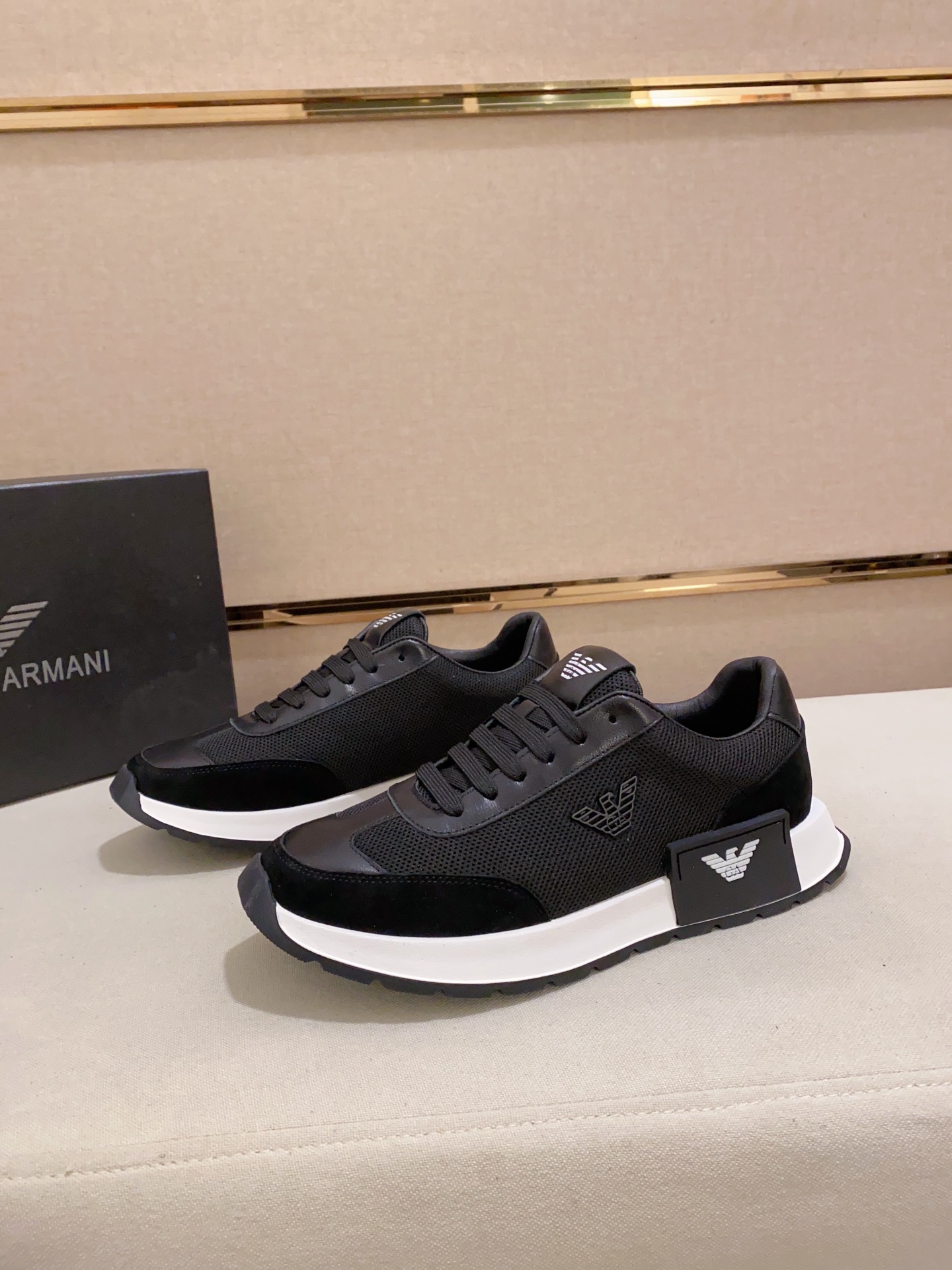 Factory Precio: 240Armani (Armani) sitio web oficial sincronizado con los últimos modelos de la part