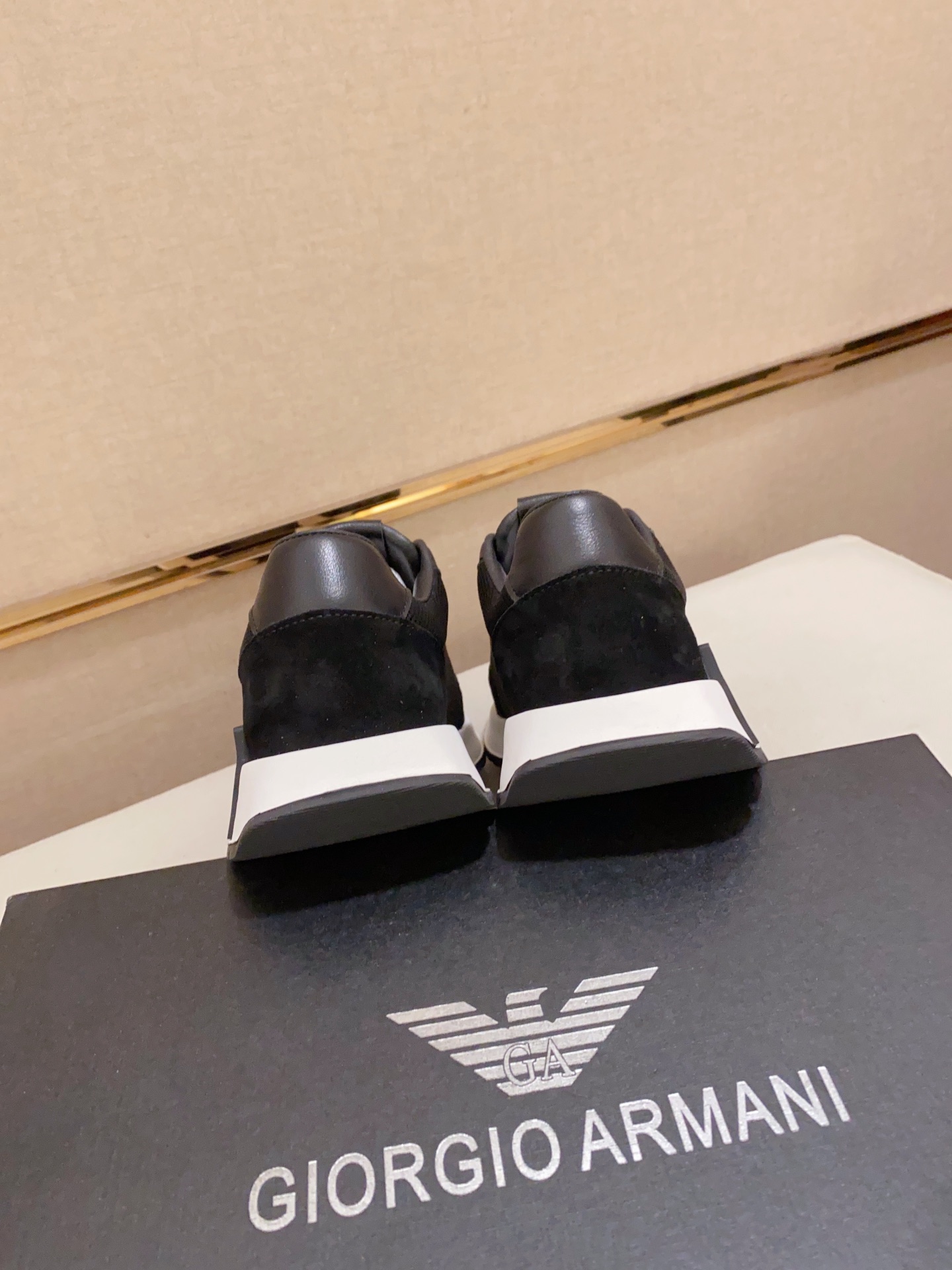 Factory Precio: 240Armani (Armani) sitio web oficial sincronizado con los últimos modelos de la part