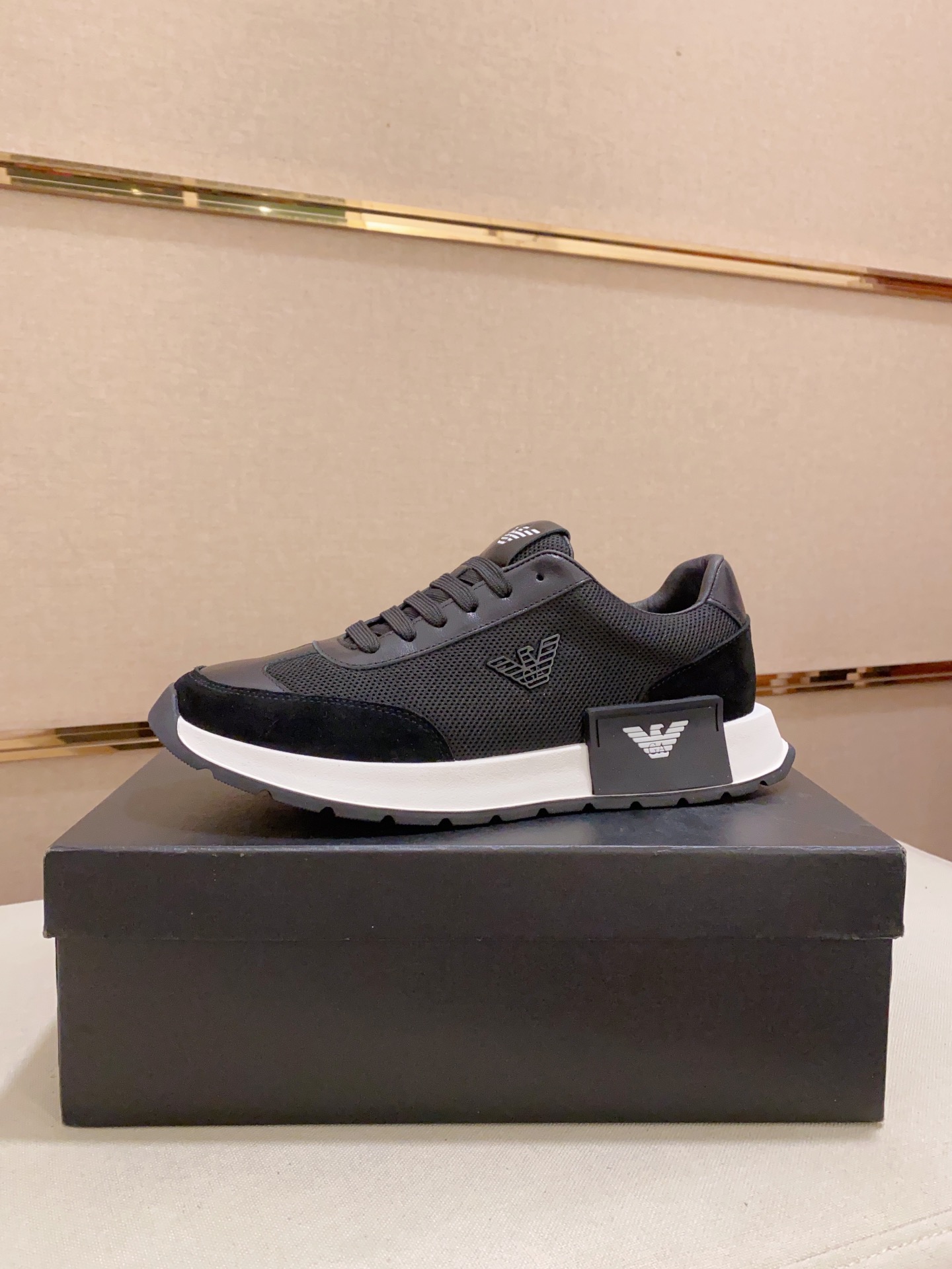 Factory Precio: 240Armani (Armani) sitio web oficial sincronizado con los últimos modelos de la part