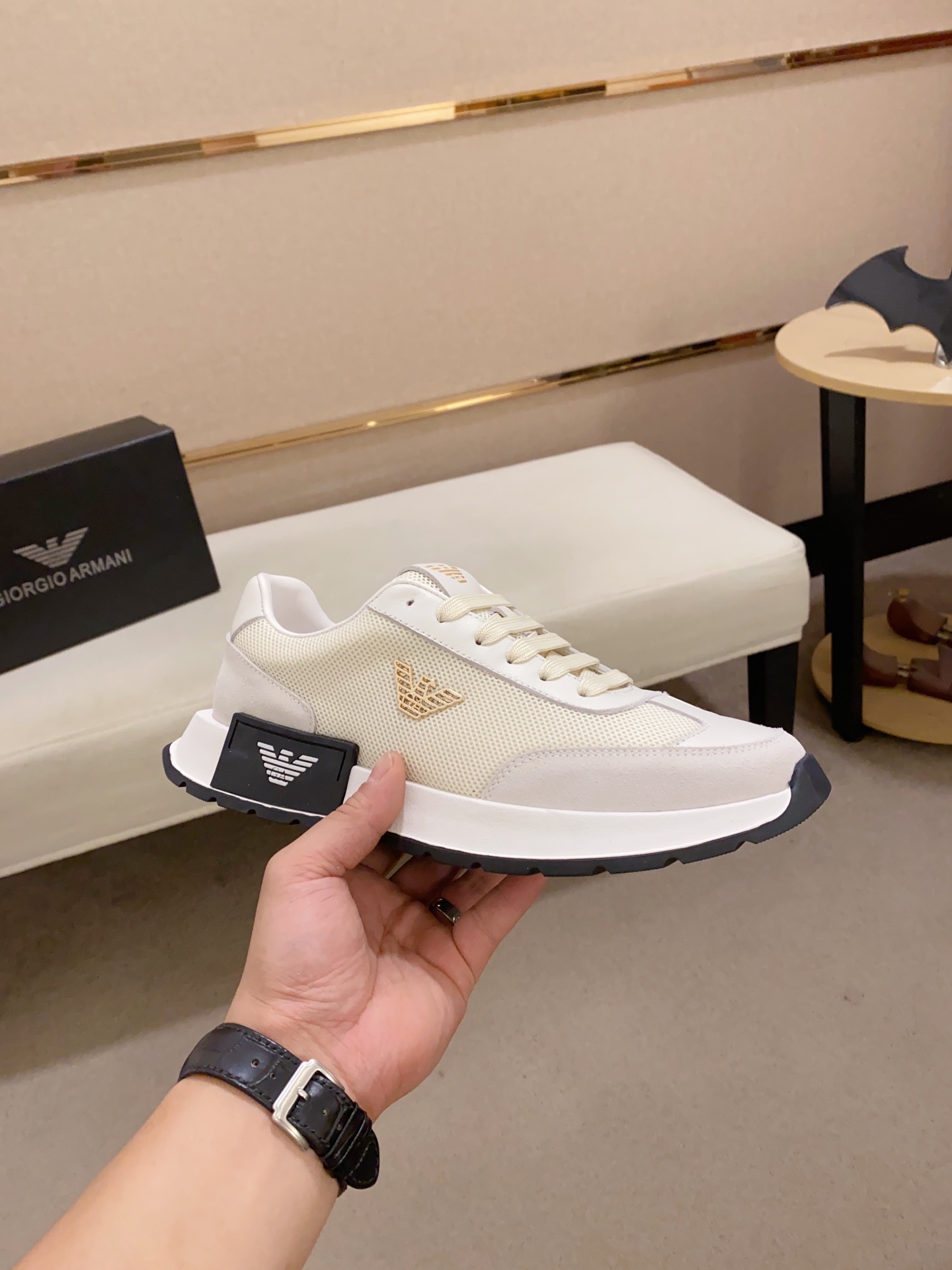 Factory Precio: 240Armani (Armani) sitio web oficial sincronizado con los últimos modelos de la part