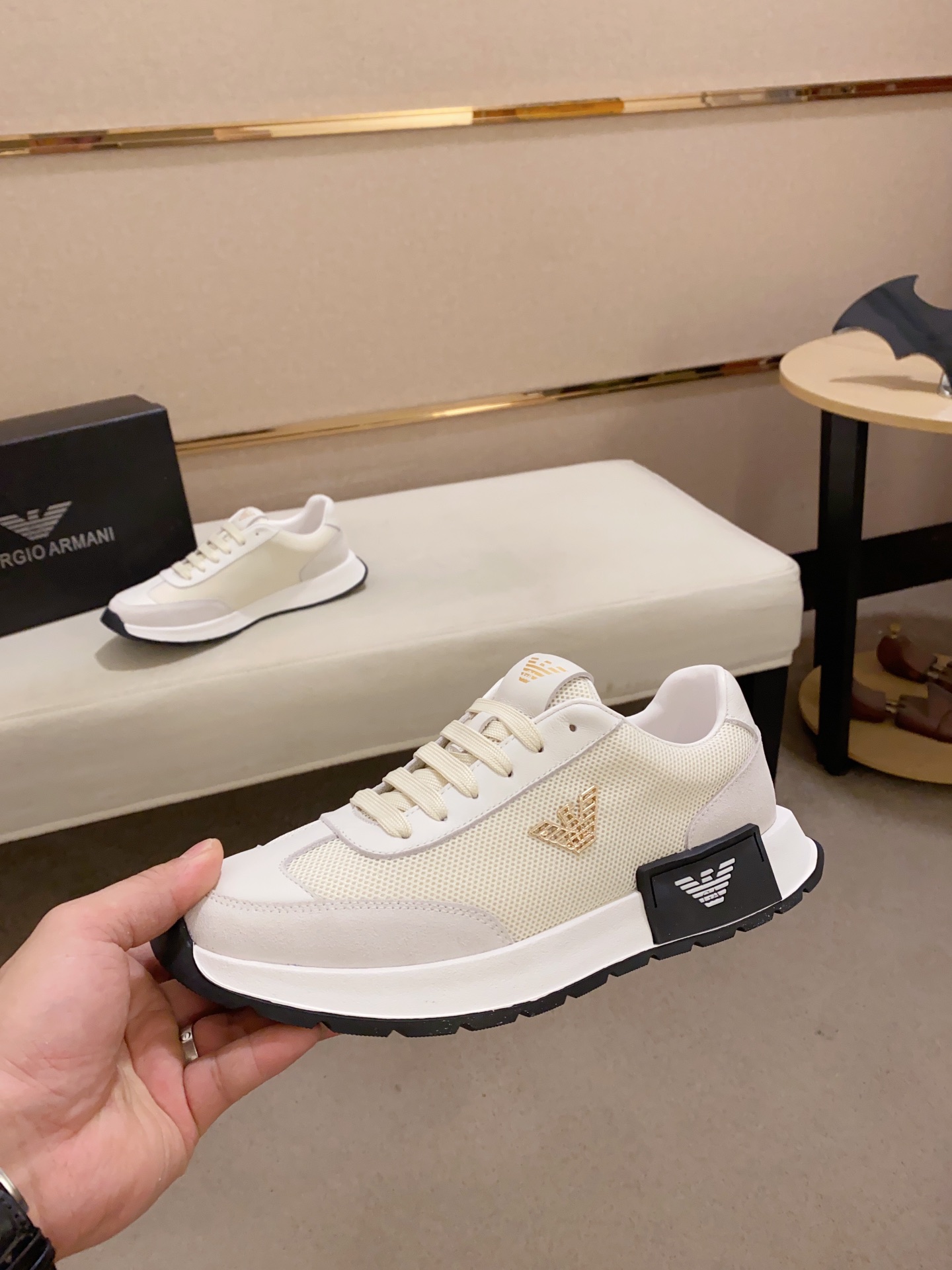 Factory Precio: 240Armani (Armani) sitio web oficial sincronizado con los últimos modelos de la part