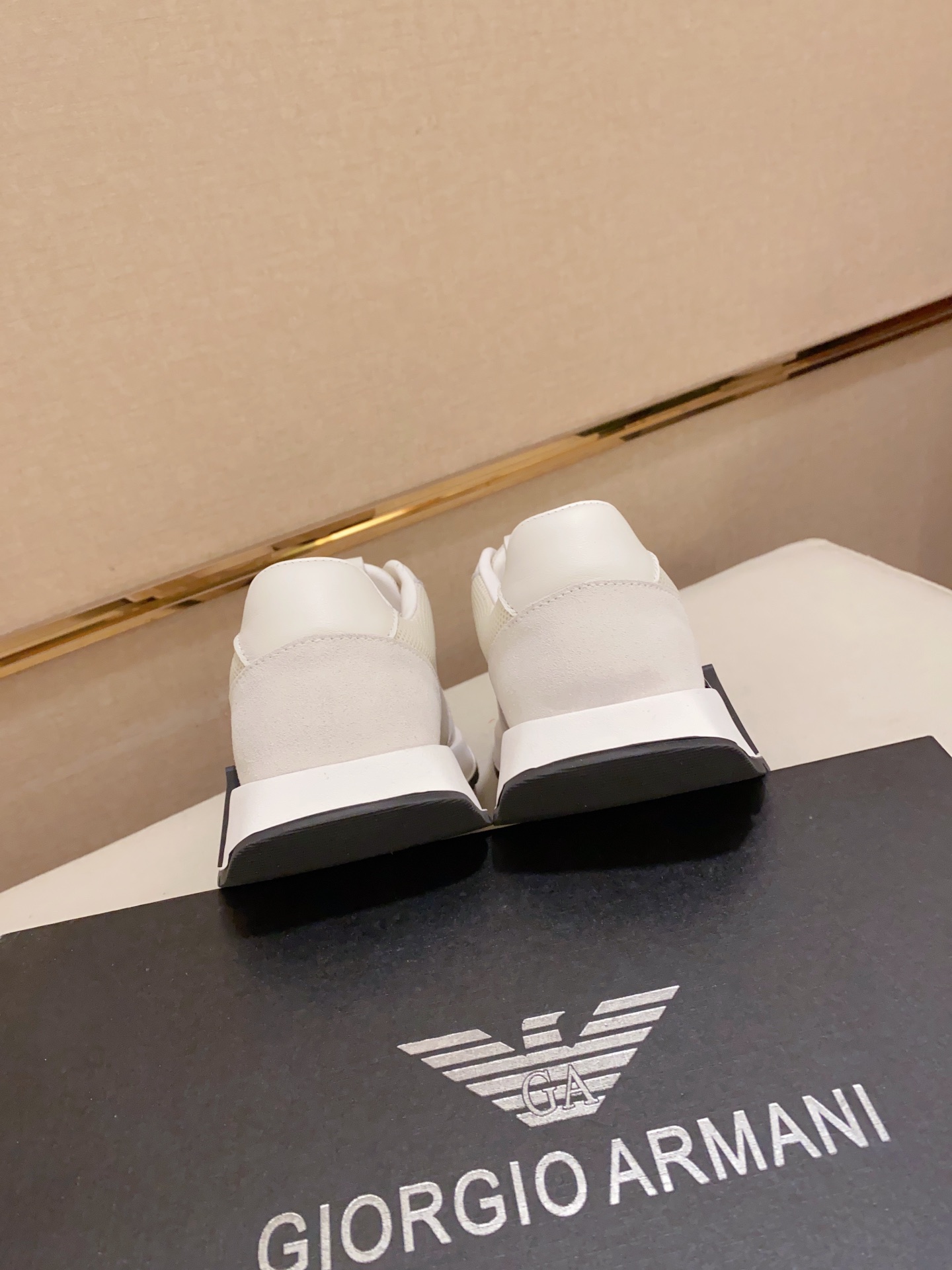 Factory Precio: 240Armani (Armani) sitio web oficial sincronizado con los últimos modelos de la part