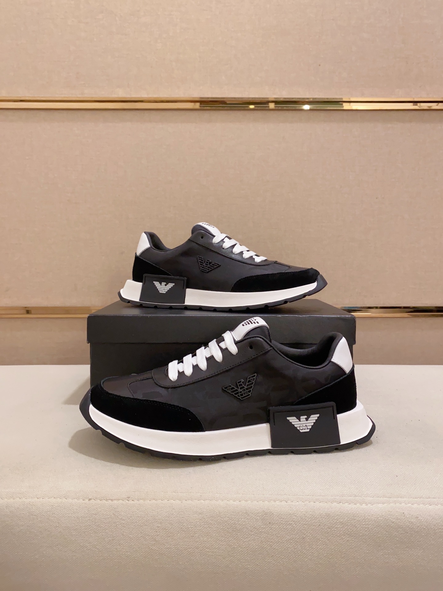 Factory Precio: 240Armani (Armani) sitio web oficial sincronizado con los últimos modelos de la part