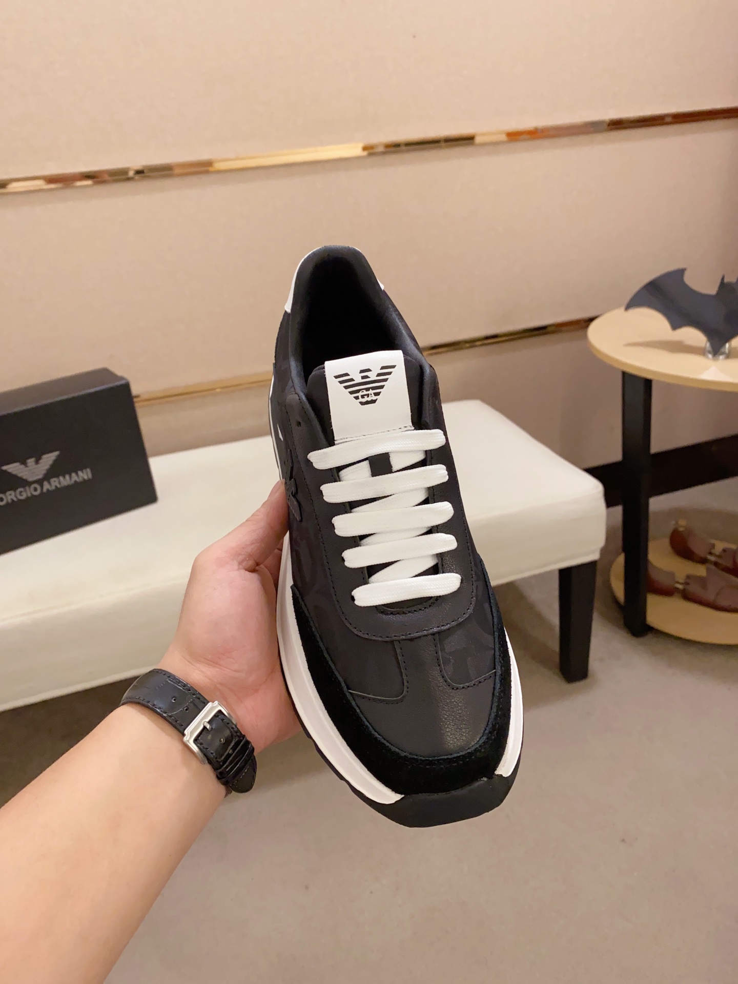 Factory Precio: 240Armani (Armani) sitio web oficial sincronizado con los últimos modelos de la part