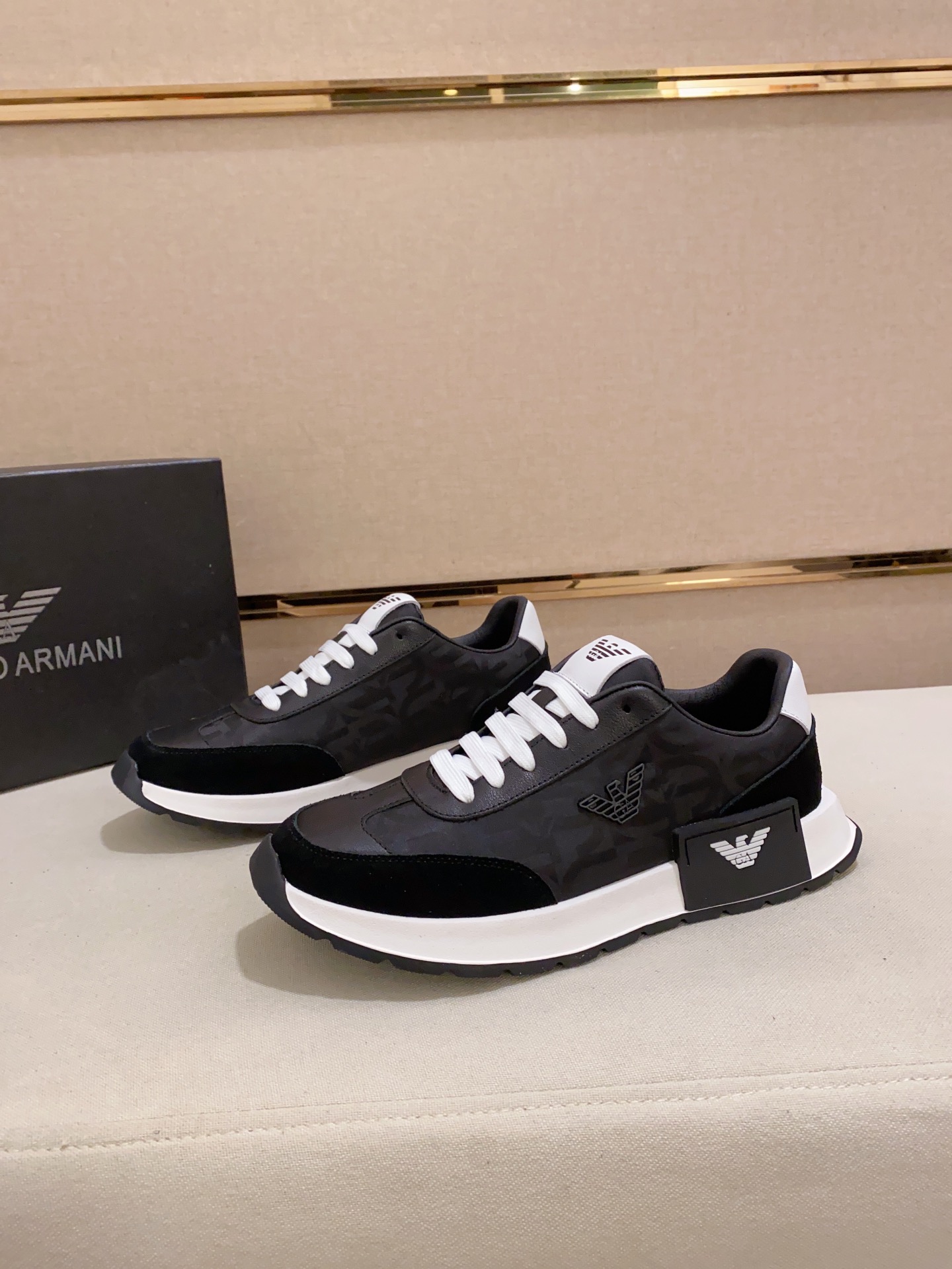 Factory Precio: 240Armani (Armani) sitio web oficial sincronizado con los últimos modelos de la part