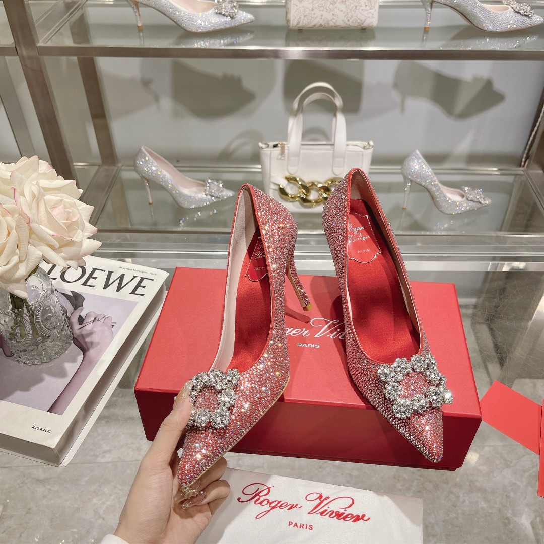 Roger Vivier’s Empowering Women: Flower Strass High Heels in Napa Leather - 图片 2