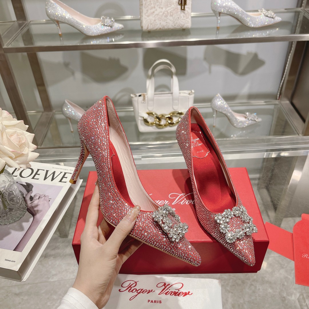 Roger Vivier’s Empowering Women: Flower Strass High Heels in Napa Leather - 图片 6