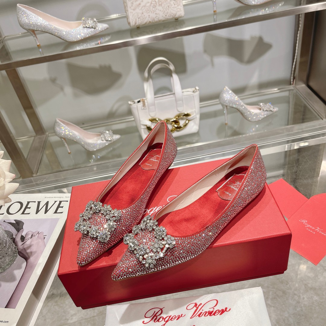 Roger Vivier: Empowering Women with Glamorous Flower Strass High Heels - 图片 5