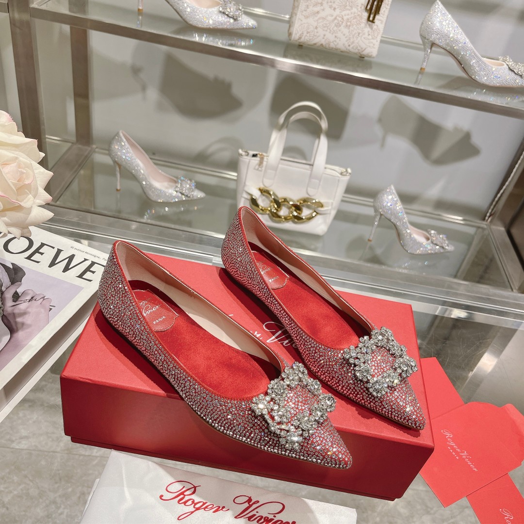 Roger Vivier: Empowering Women with Glamorous Flower Strass High Heels - 图片 6