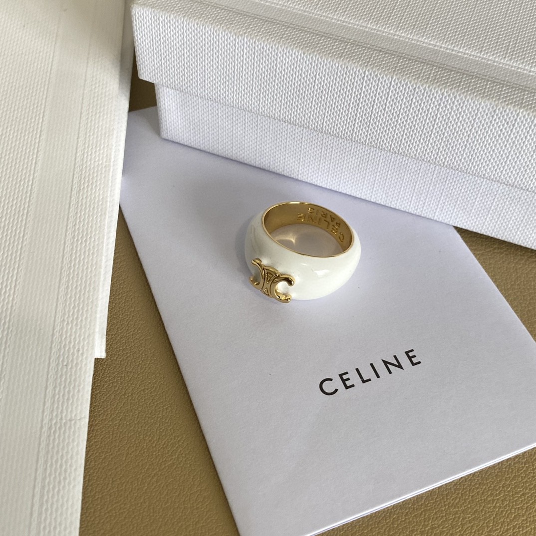 Celine Nature Inspired Ring: Organic Branch Motif in Textured Gold 17 a1685027604425 1634