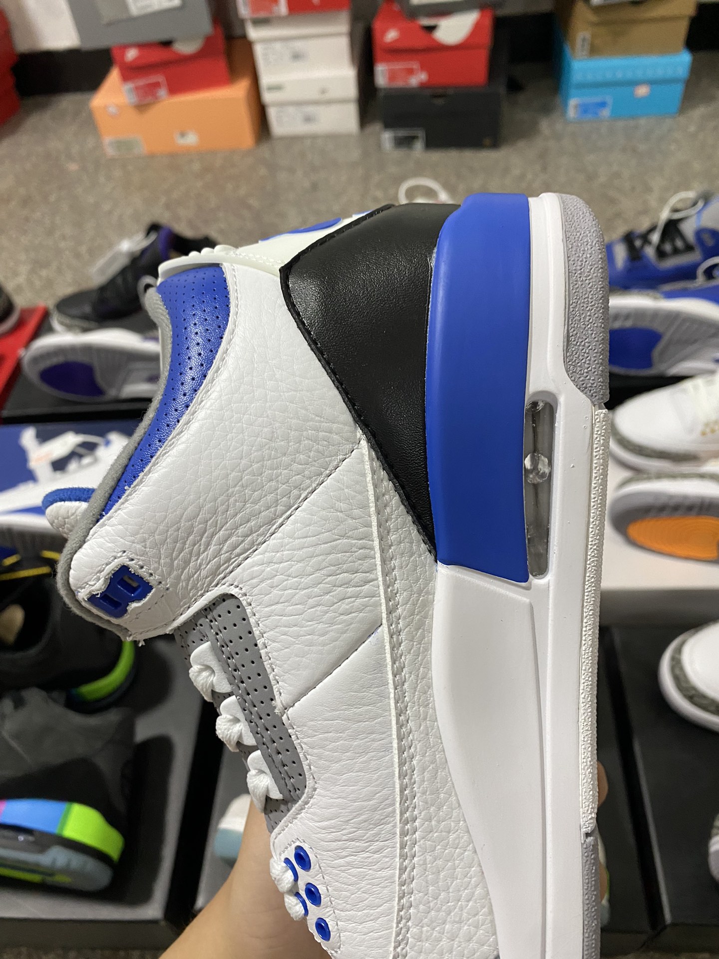 aj3白蓝闪电尺码40-47.5特价