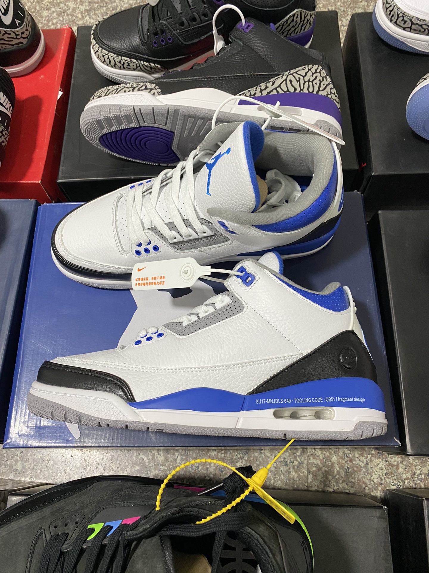 aj3白蓝闪电尺码40-47.5特价