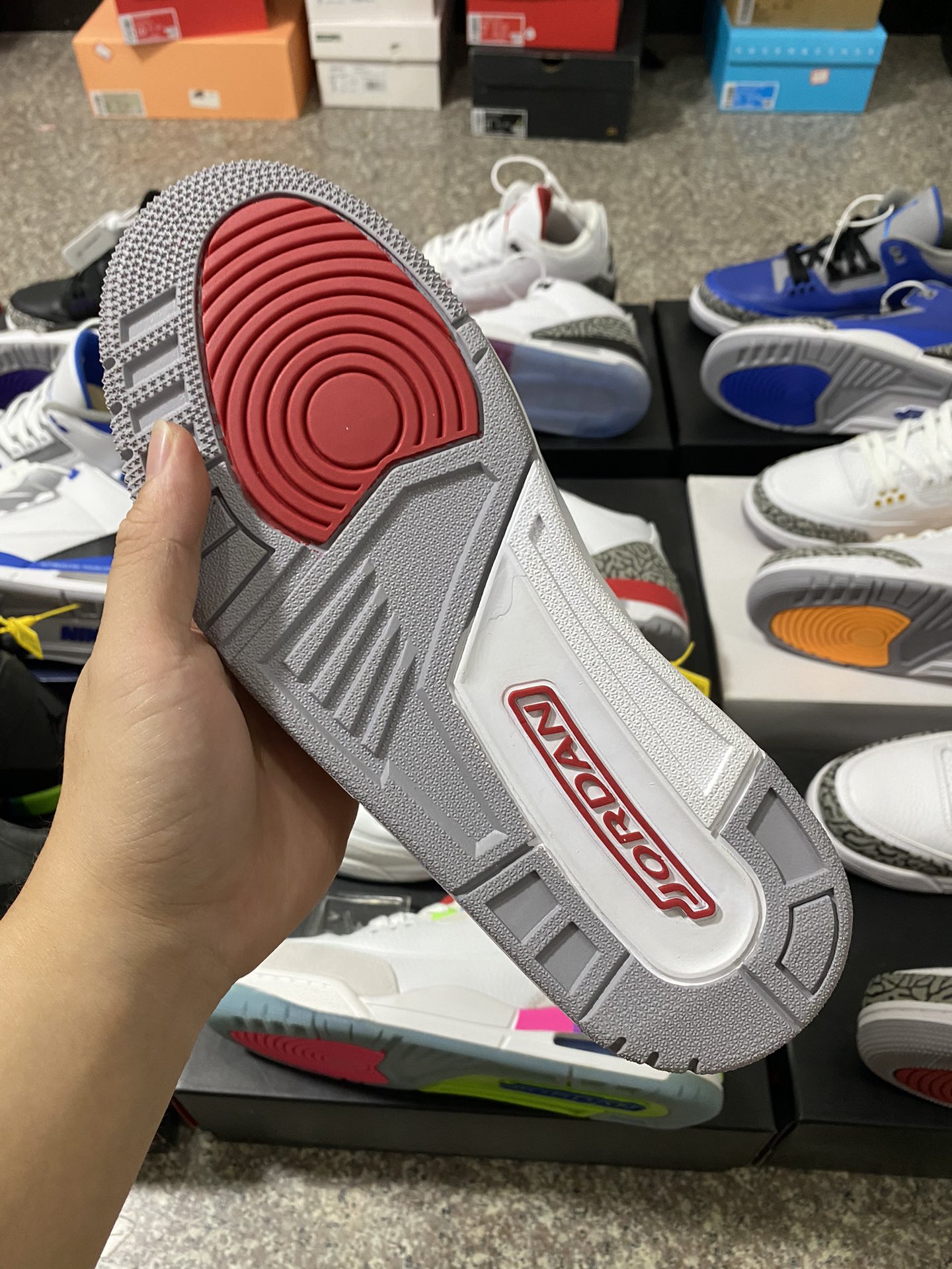 aj3新白红尺码40-47.5特价头