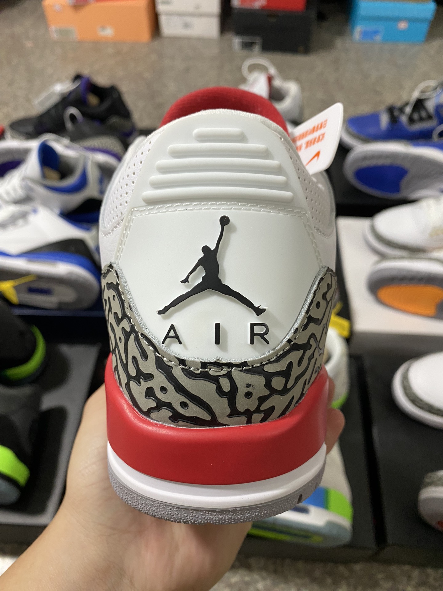 aj3新白红尺码40-47.5特价头