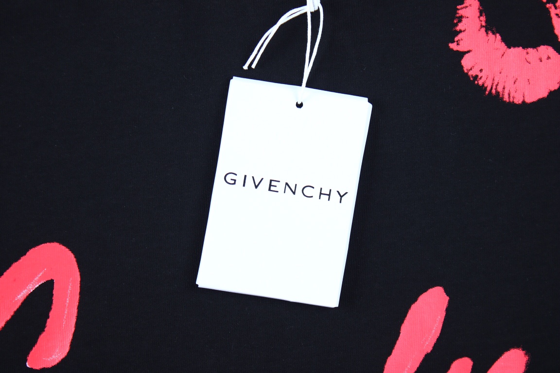 160 givenchy 情人节系列 字母口红短袖 胸前字母GIVENCHY LOGO印花