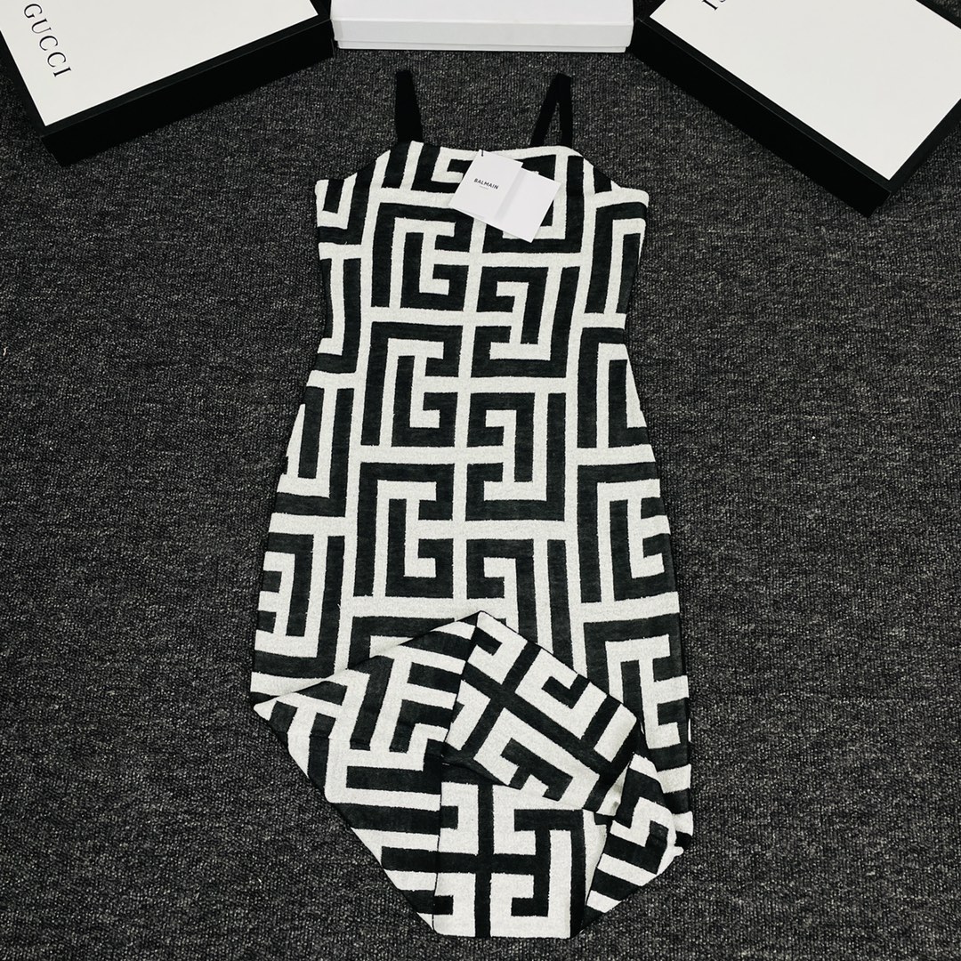 Balmain’s Super-Black Letter-Labeled Latte Suit: P403 Original Hard-Core Female Style - 图片 3