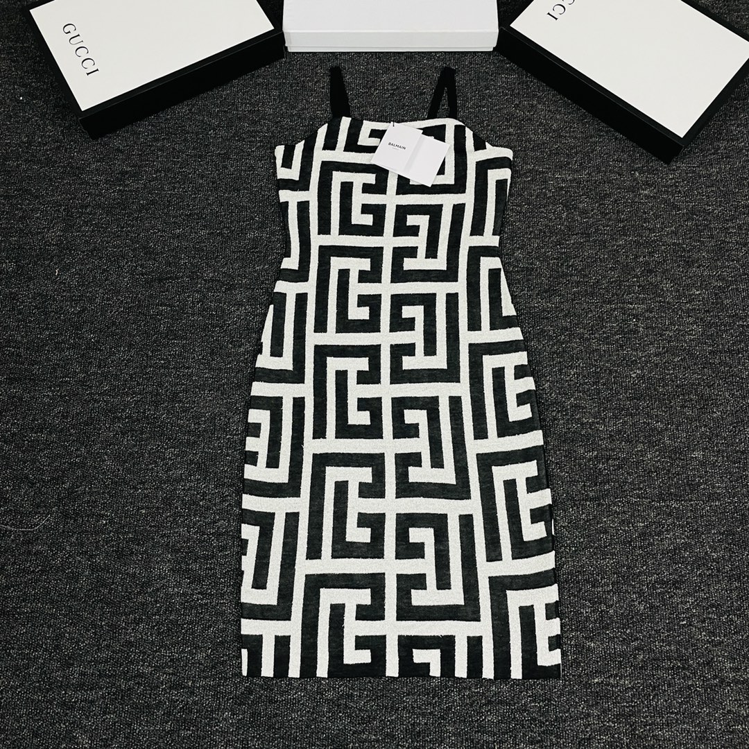Balmain’s Super-Black Letter-Labeled Latte Suit: P403 Original Hard-Core Female Style - 图片 1