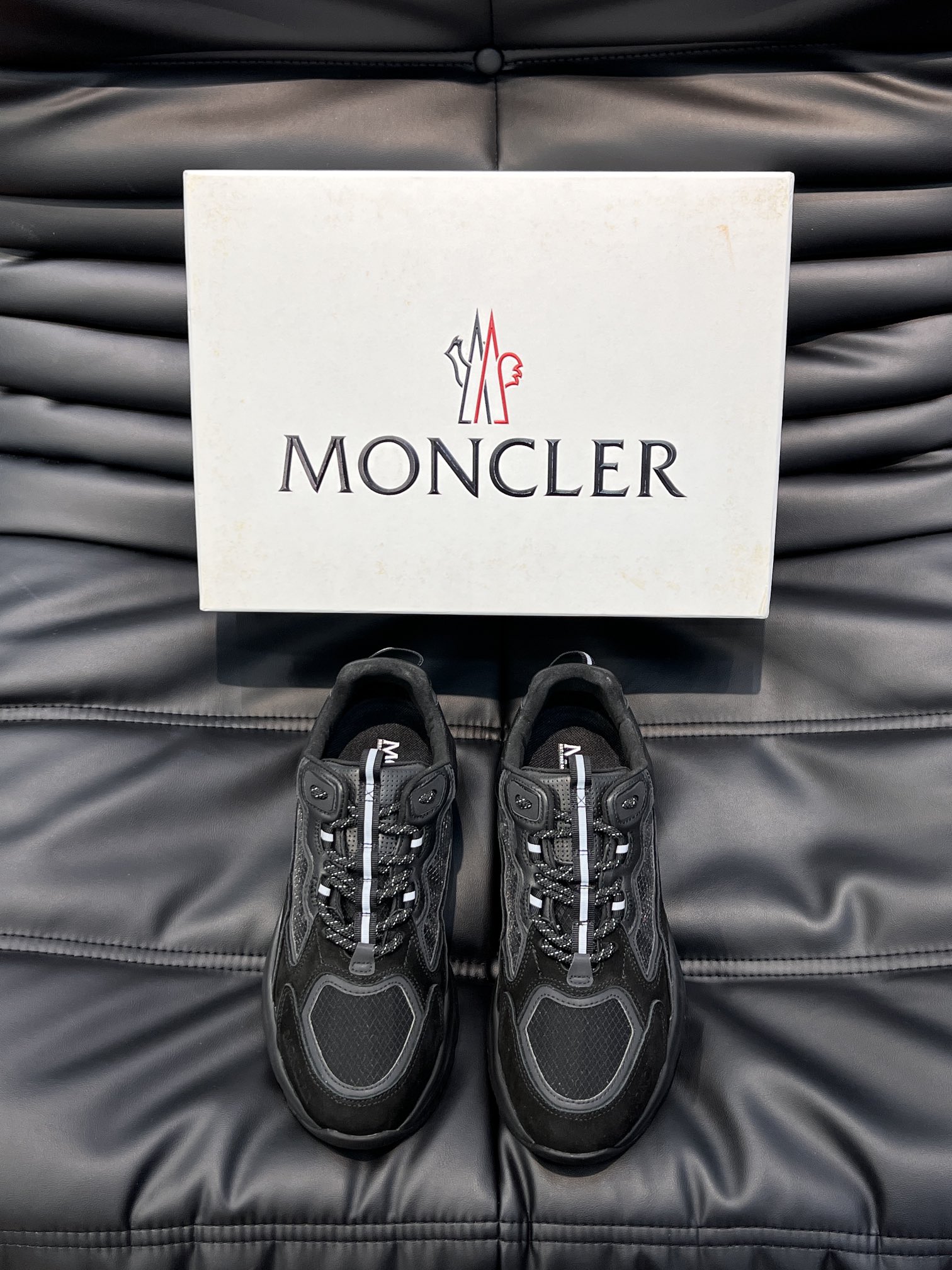 Moncler/蒙口LiteRunn