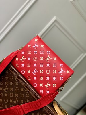 Louis Vuitton LV Coussin Cheap Handbags Crossbody & Shoulder Bags Fabric Sheepskin Spring Collection Chains M22397
