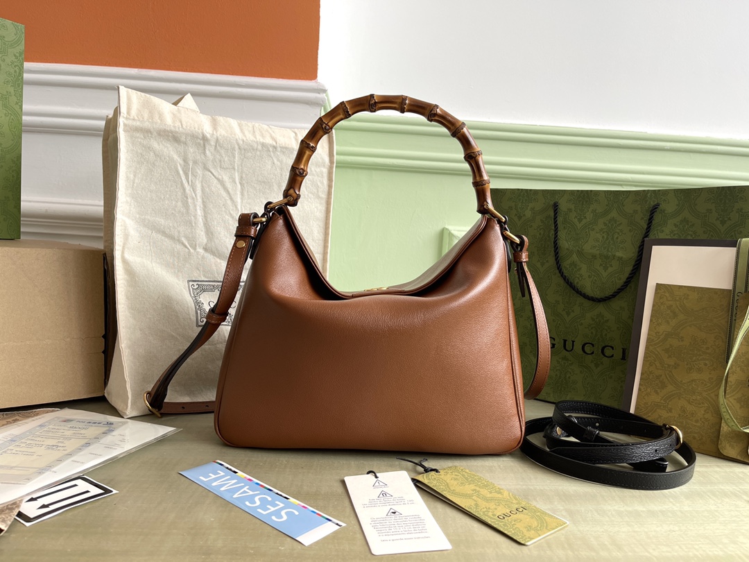 GUCCI Bamboo Handle Double G Hardware Brown Leather Shoulder Bag