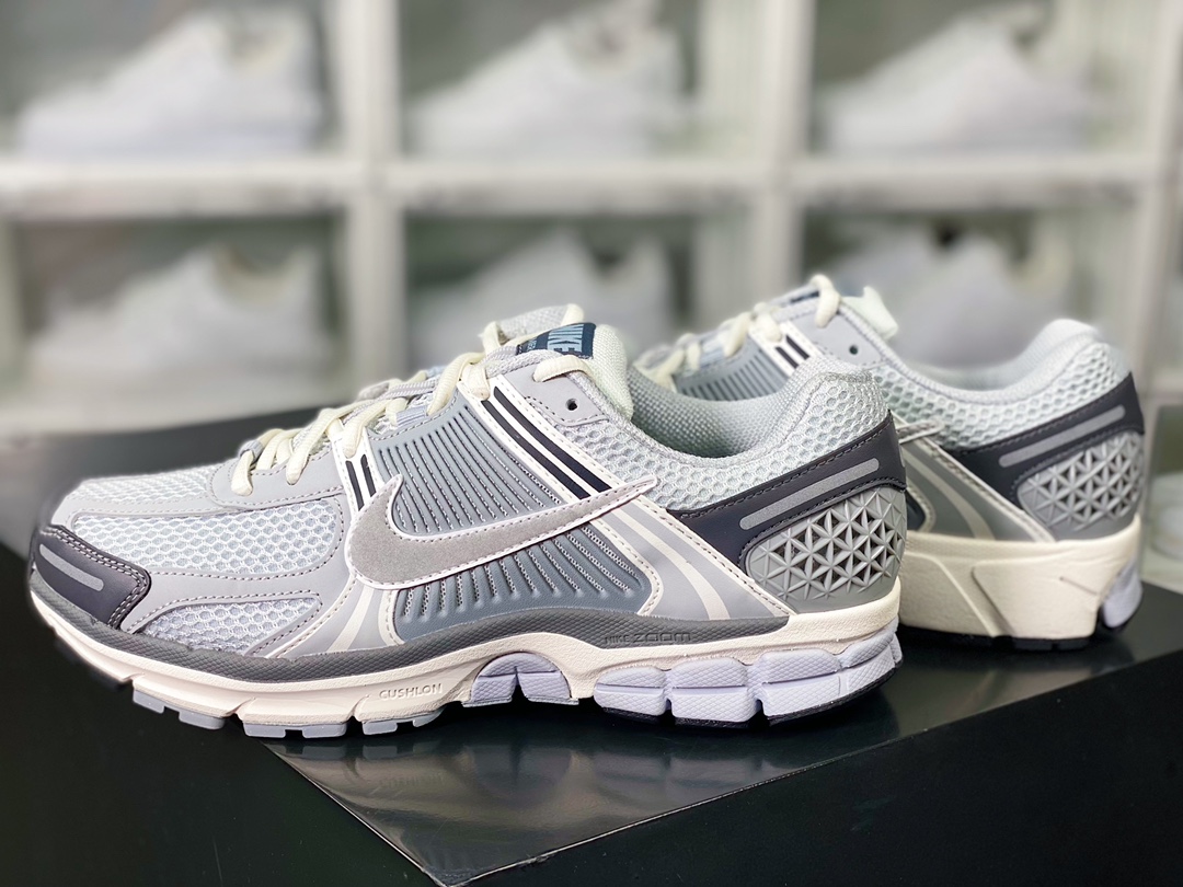 240 Zoom Vomero 5”Grey”佛莫罗5代系列经典复古休闲运动慢跑鞋“冷灰白”FD9919-001