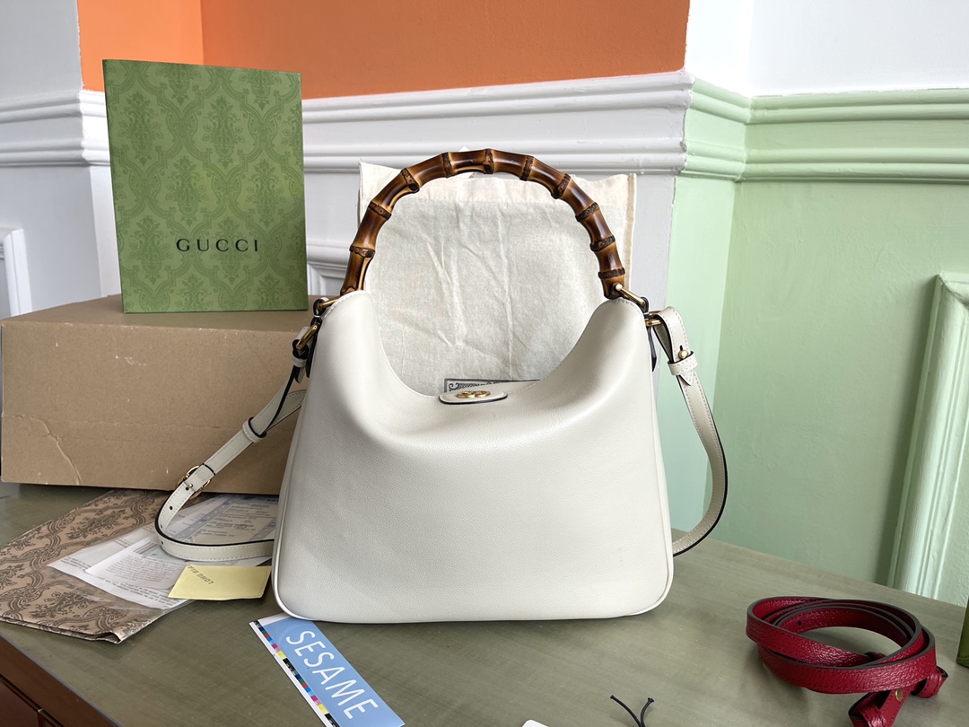 GUCCI Bamboo Handle Double G Hardware White Leather Shoulder Bag