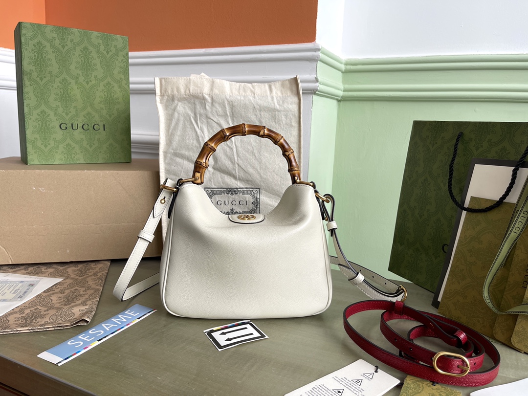GUCCI Diana Bamboo Handle White Leather Handbag