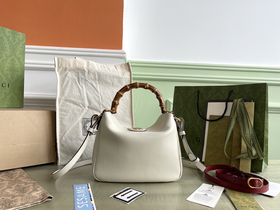 GUCCI Diana Bamboo Handle White Leather Handbag