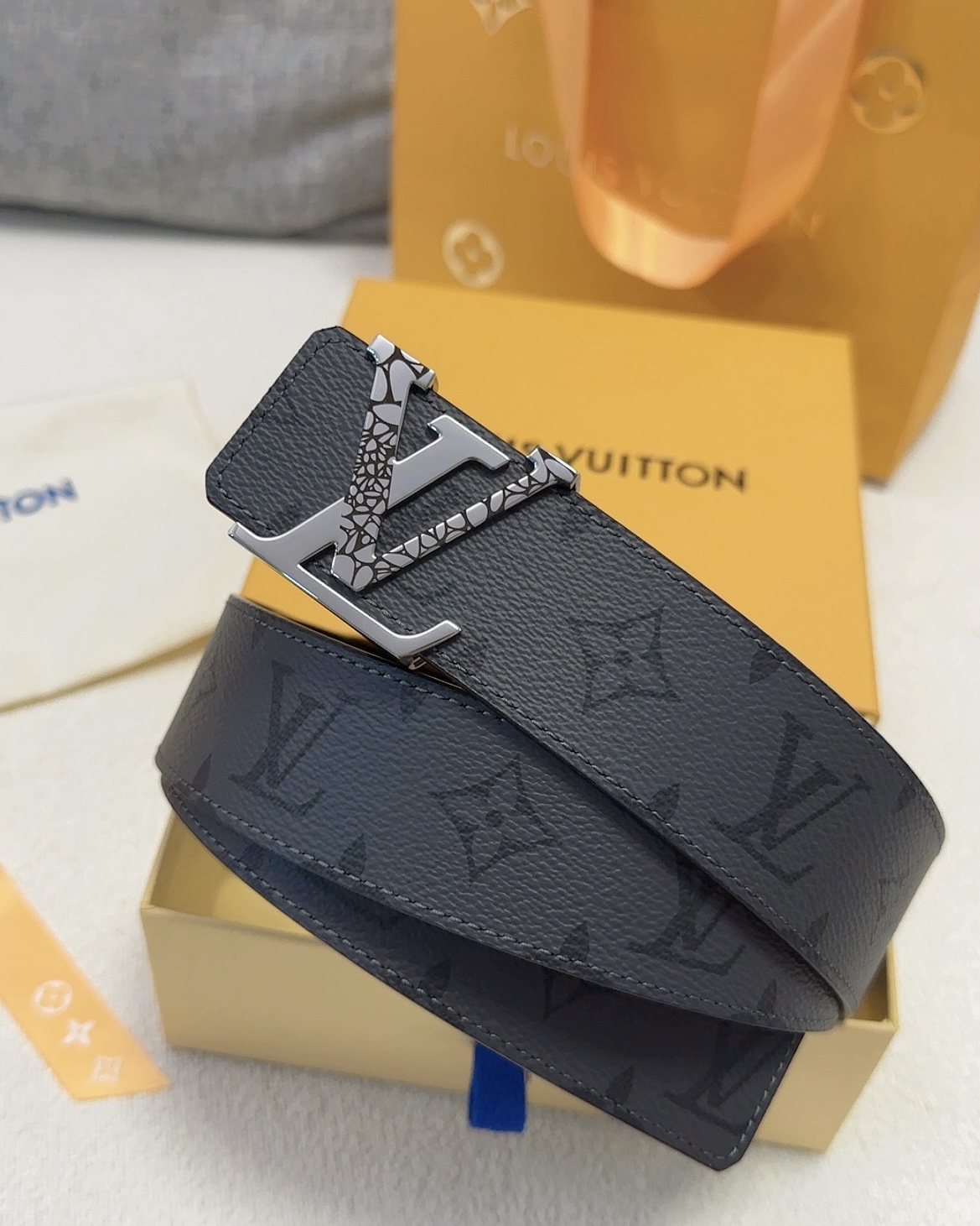 LOUISVUITTON纯钢精品雕花