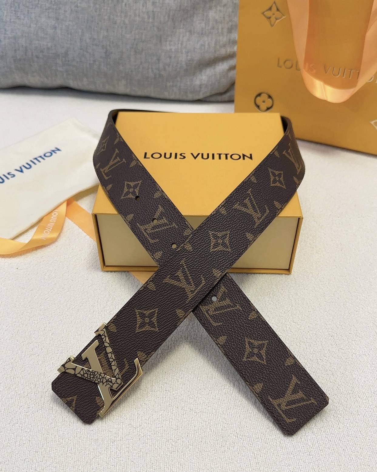 LOUISVUITTON纯钢精品雕花