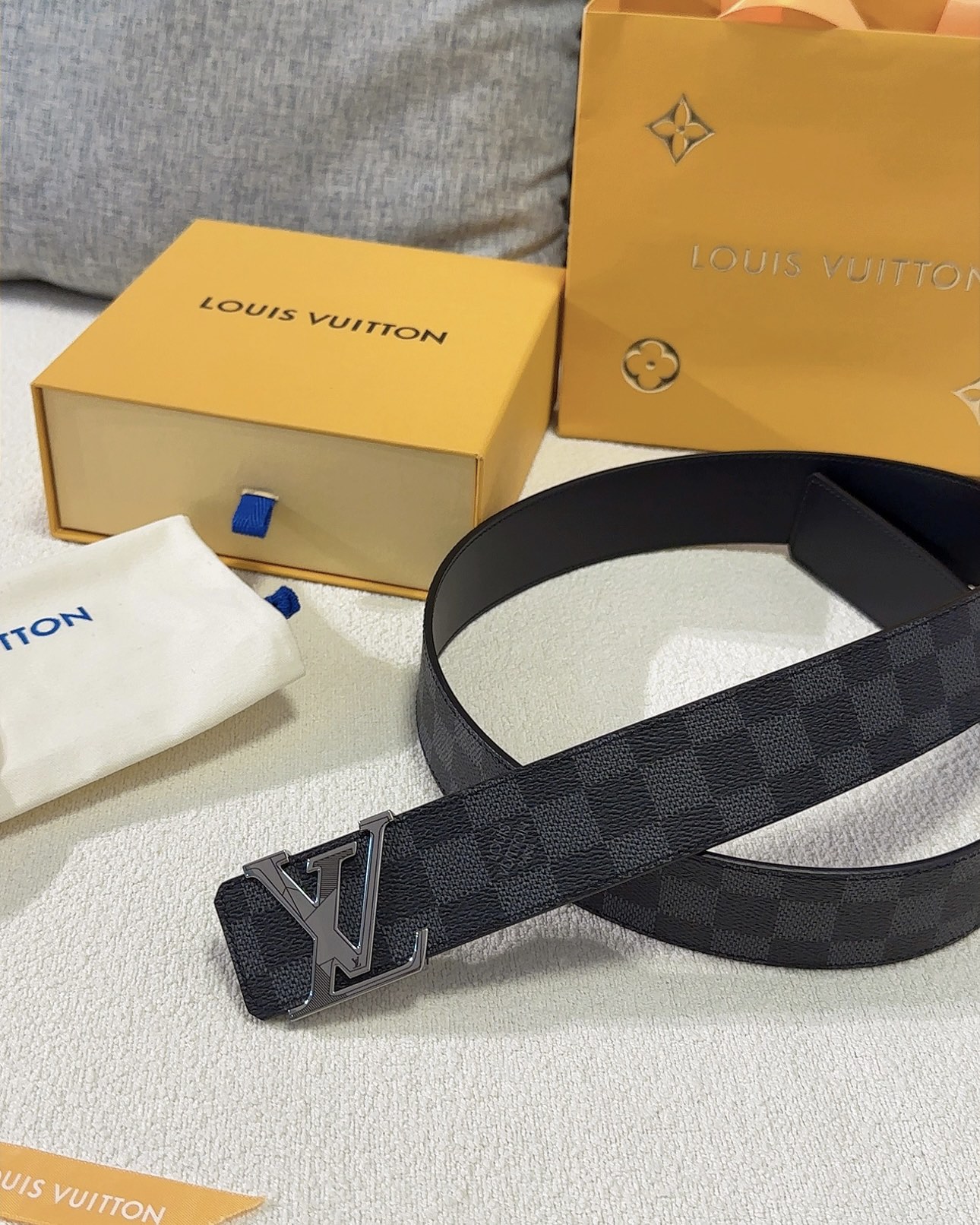 LOUISVUITTON纯钢精品雕花