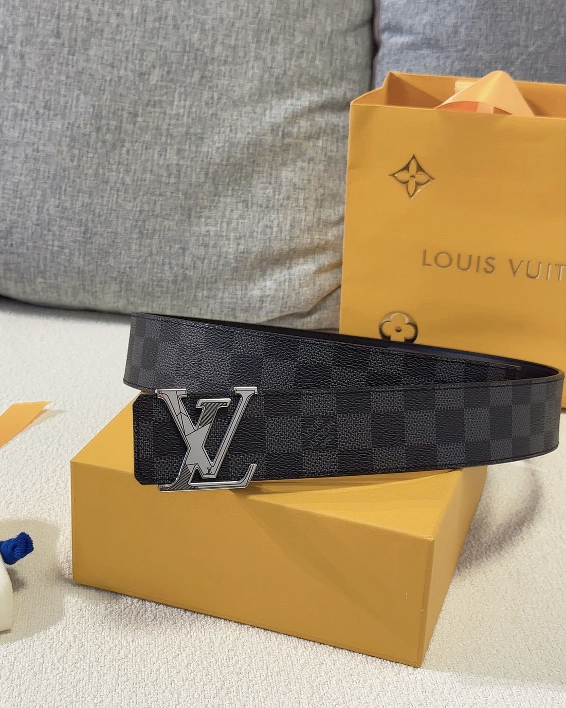 LOUISVUITTON纯钢精品雕花