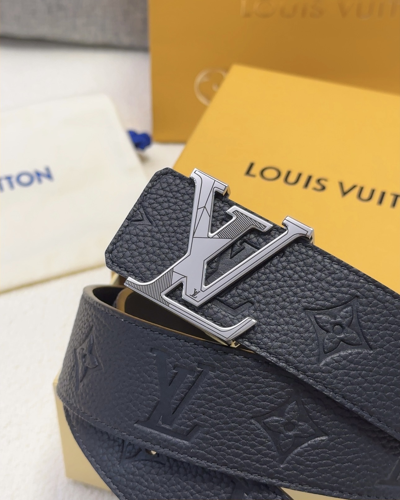 LOUISVUITTON纯钢精品雕花